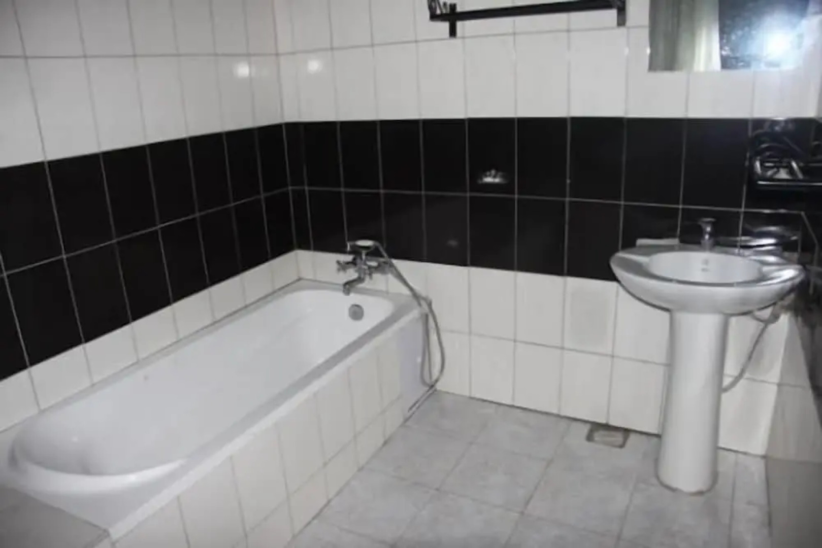 Bunyonyi Safaris Resort