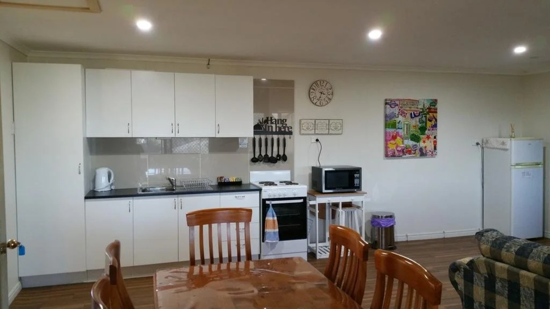 Birdhouse Cottage B&B