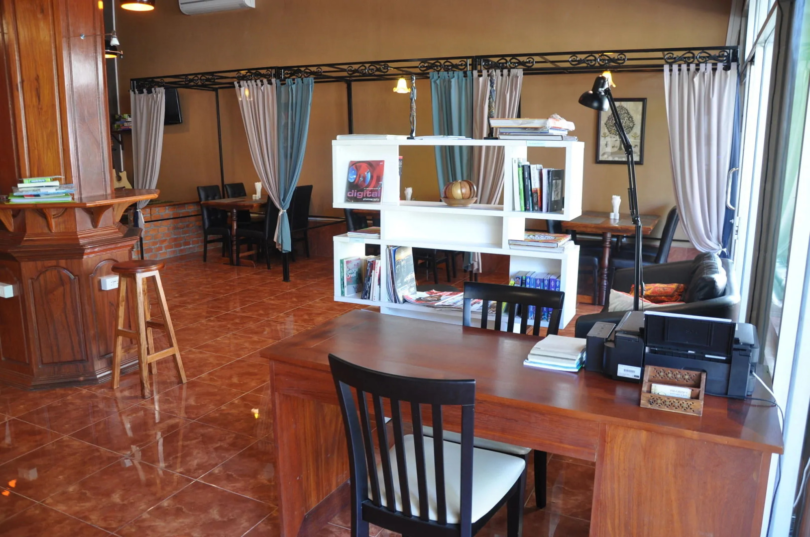 Pilgrim's Kitchen & Inn