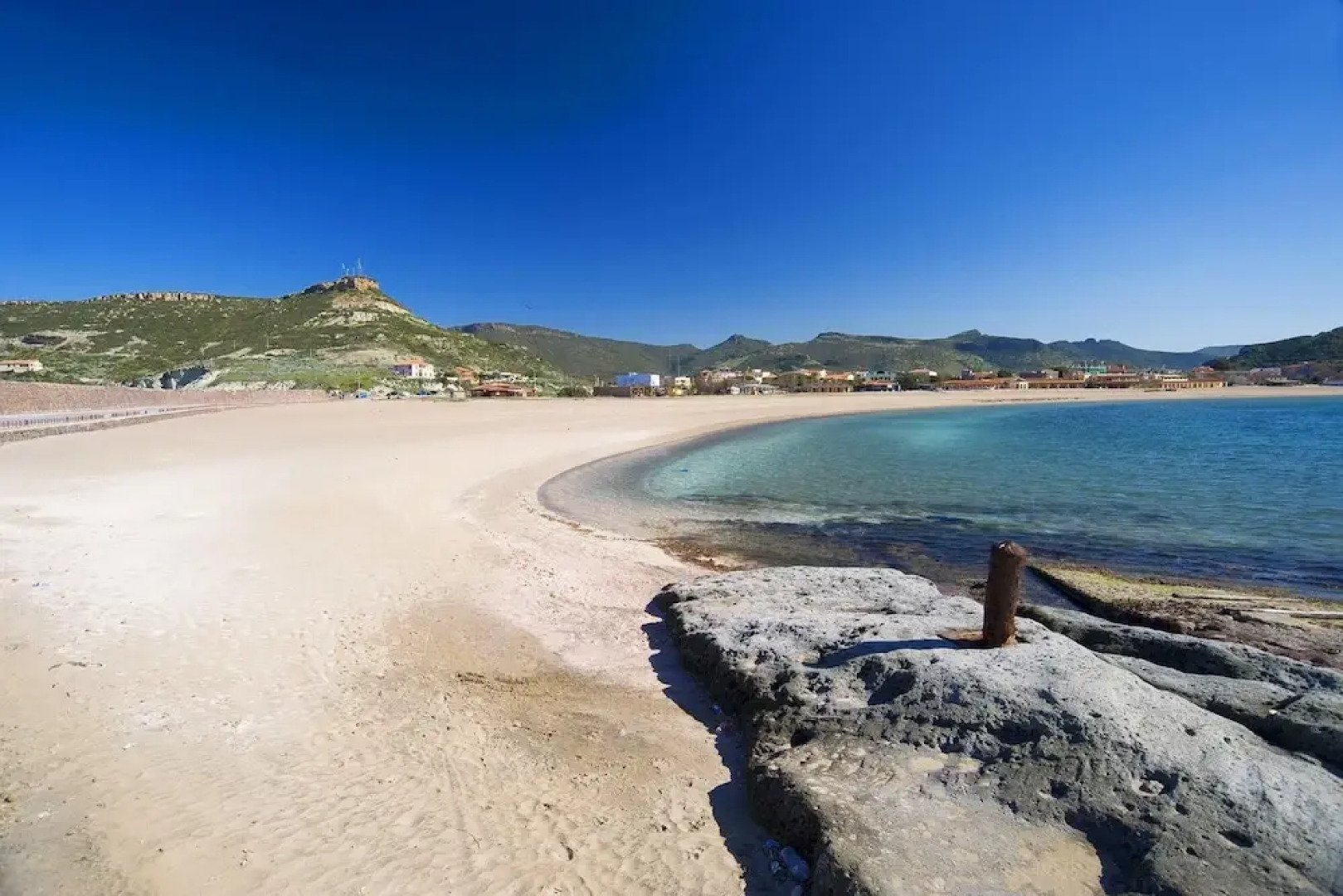 Villa With one Bedroom in Uri, With Private Pool, Enclosed Garden and Wifi - 10 km From the Beach