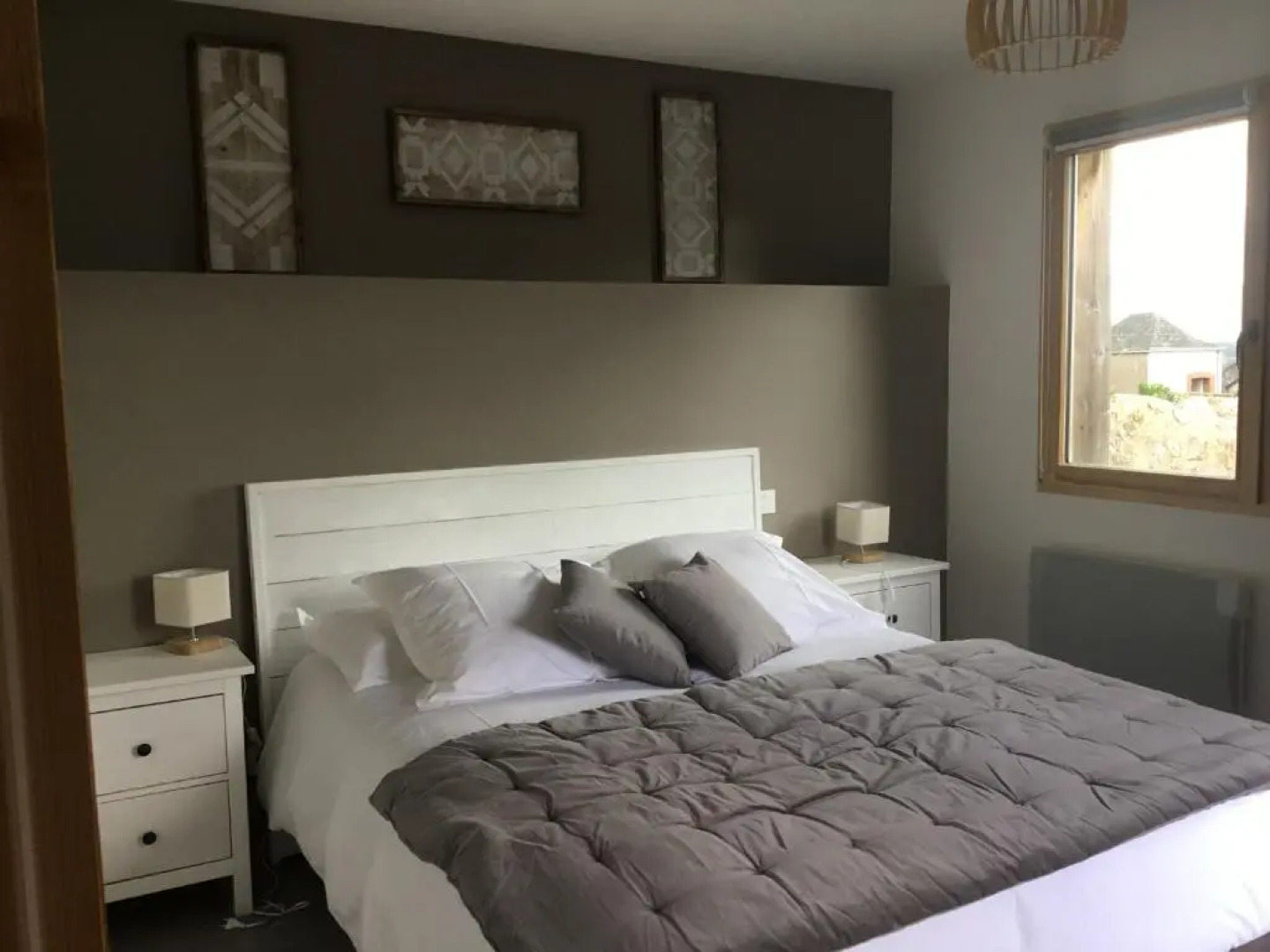 Gîte Sainte-Suzanne-et-Chammes, 4 pièces, 6 personnes - FR-1-600-151