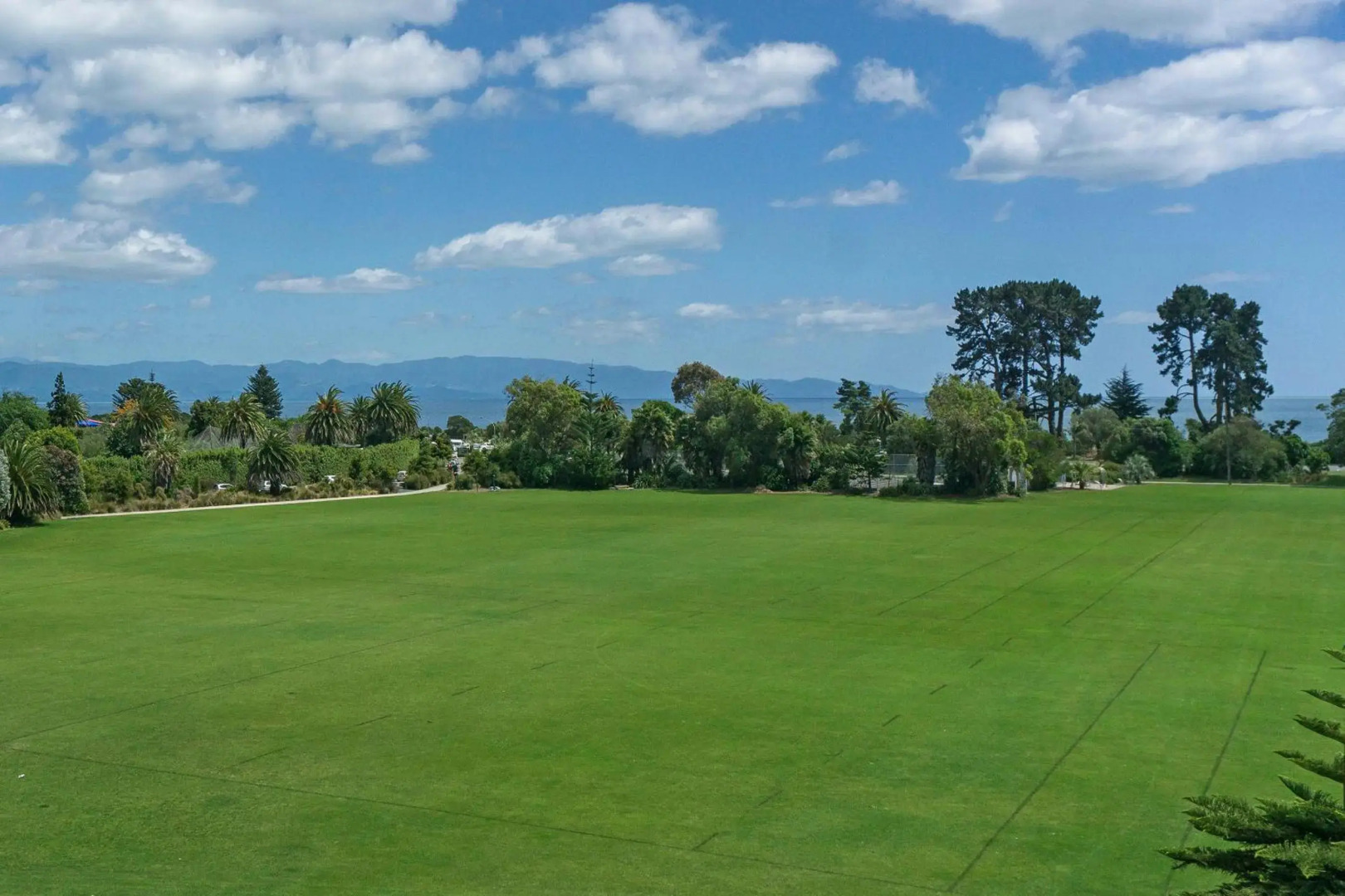 Tahunanui Oceanview Apartment
