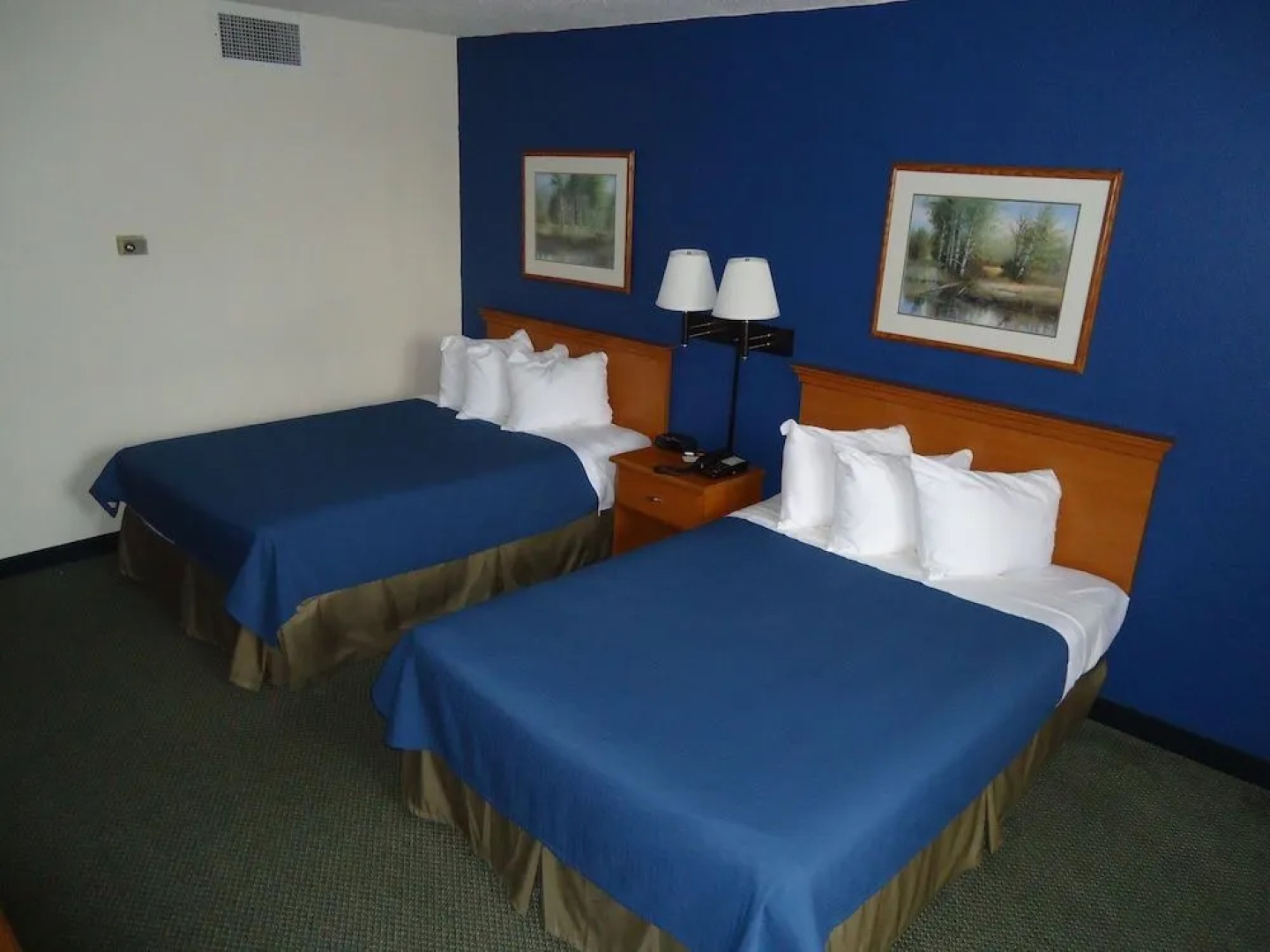 Magnuson Grand Hotel and Conference Center