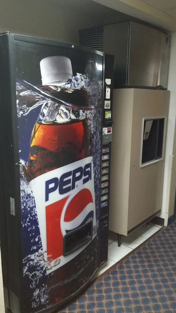 Super 8 Motel - Keokuk