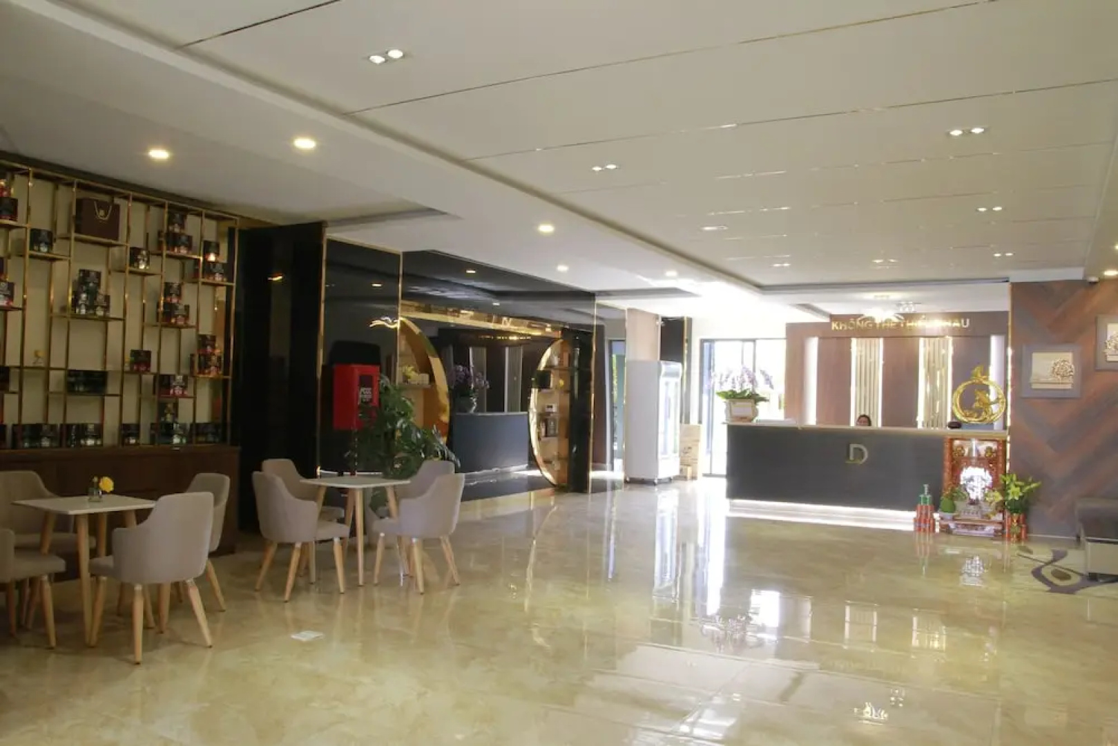 Sandals Hotel