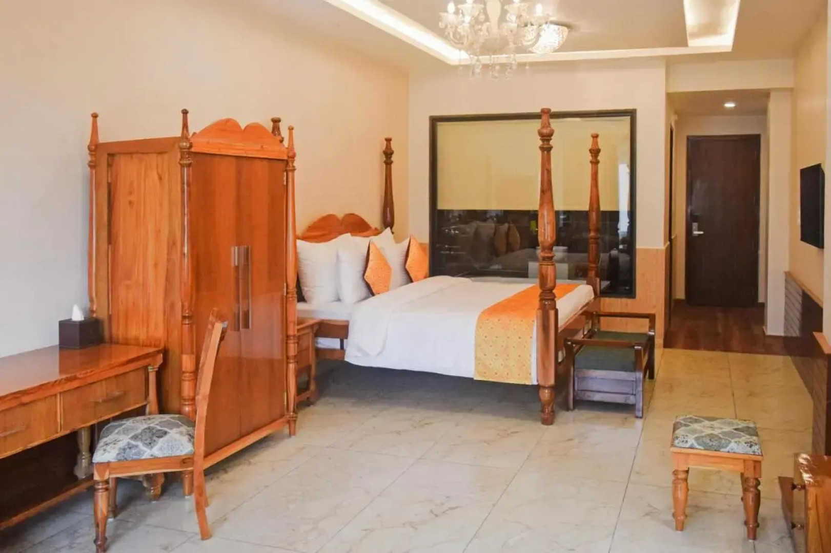 Sterling Kastoori Rudraprayag