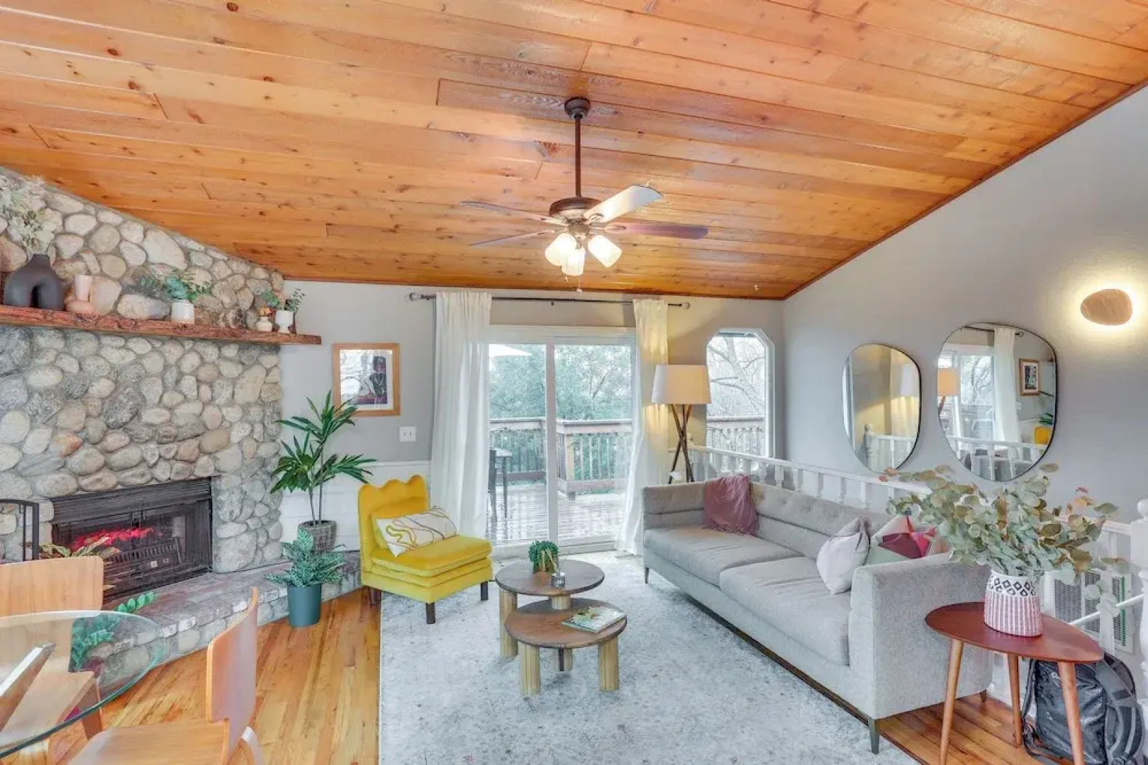 Mid-century Mod Cottage, Steps to Lake Gregory!
