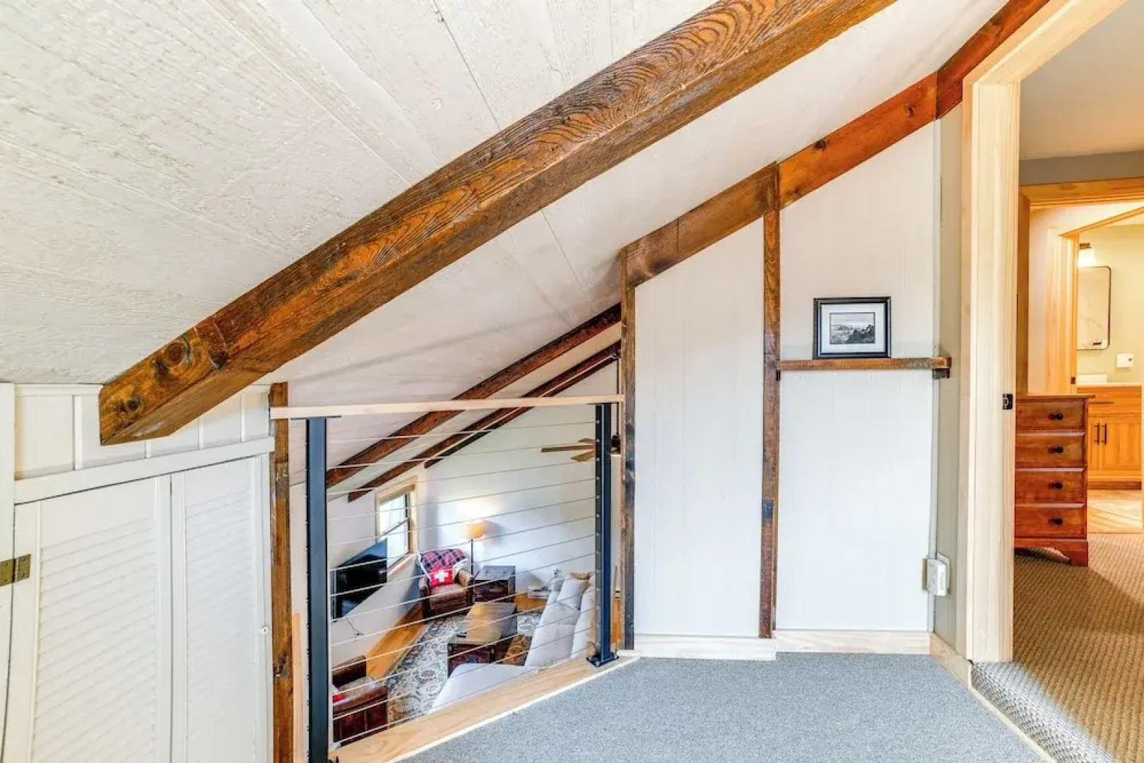 Skier's Paradise: Townhome w/ Deck in Cortland!