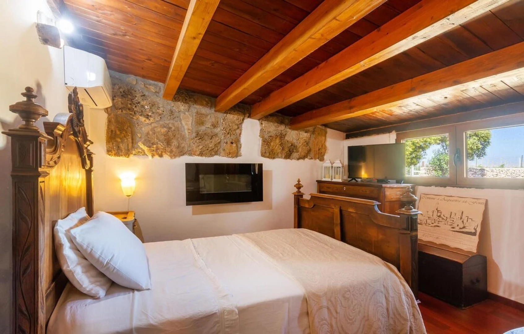 Awesome Home in Acquaviva Delle Fonti With Outdoor Swimming Pool, Wifi and 3 Bedrooms