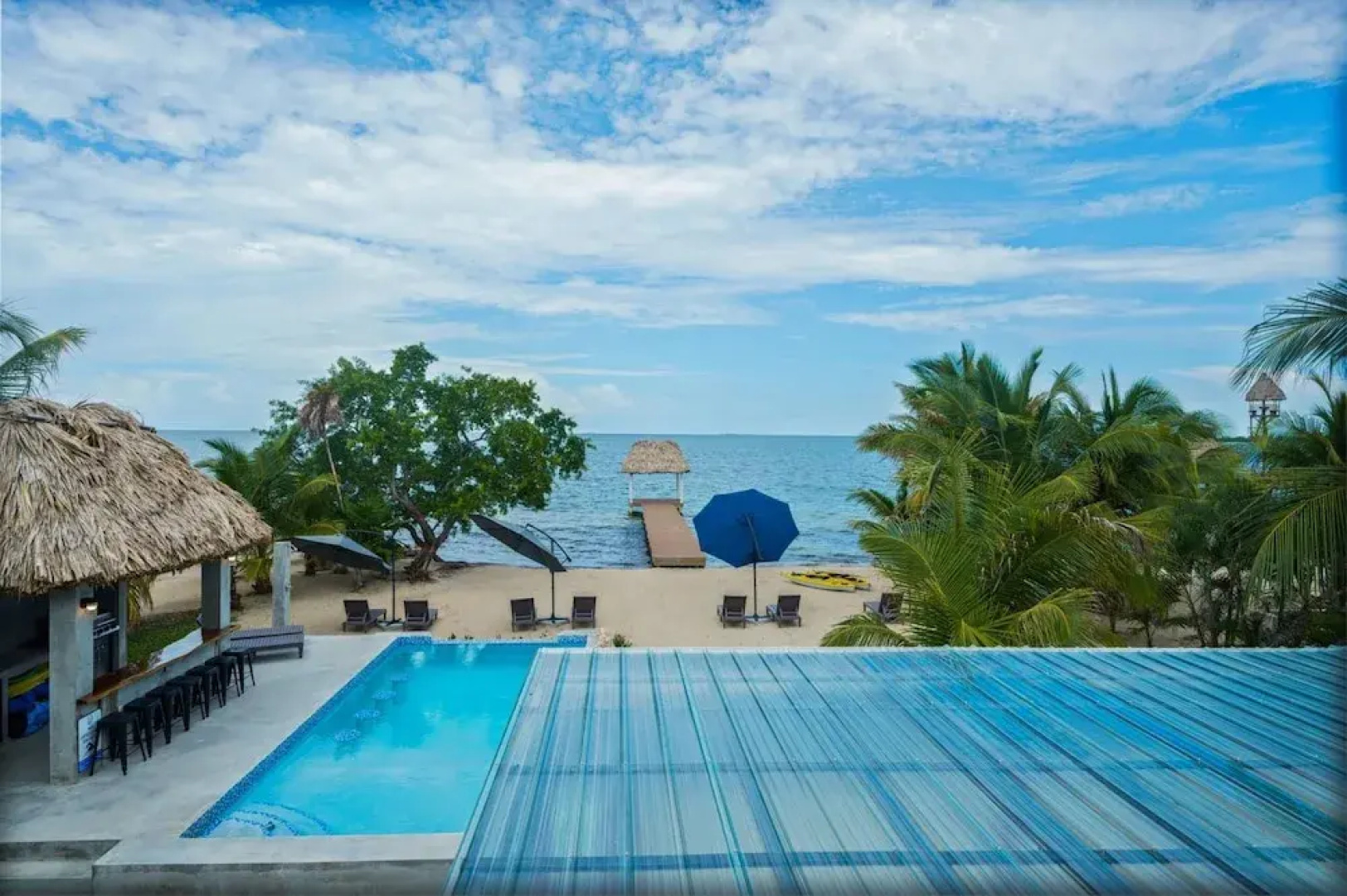 Conmigos 6 Bedroom Beachfront Villa