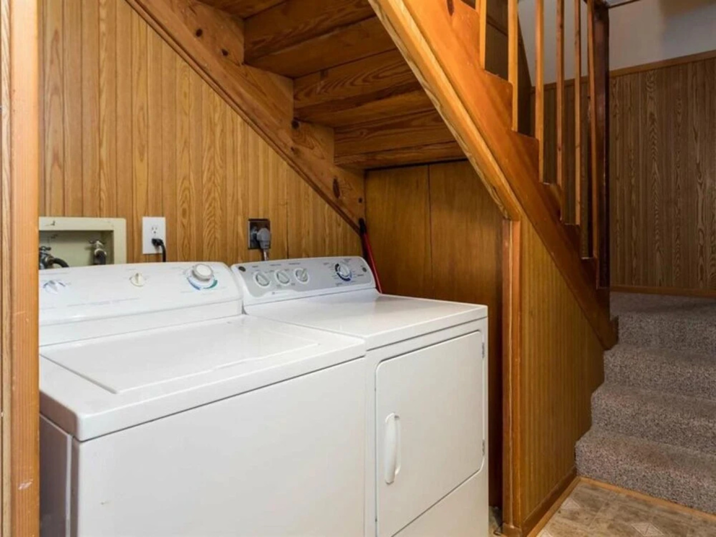 Surfin Inn by Meyer Vacation Rentals