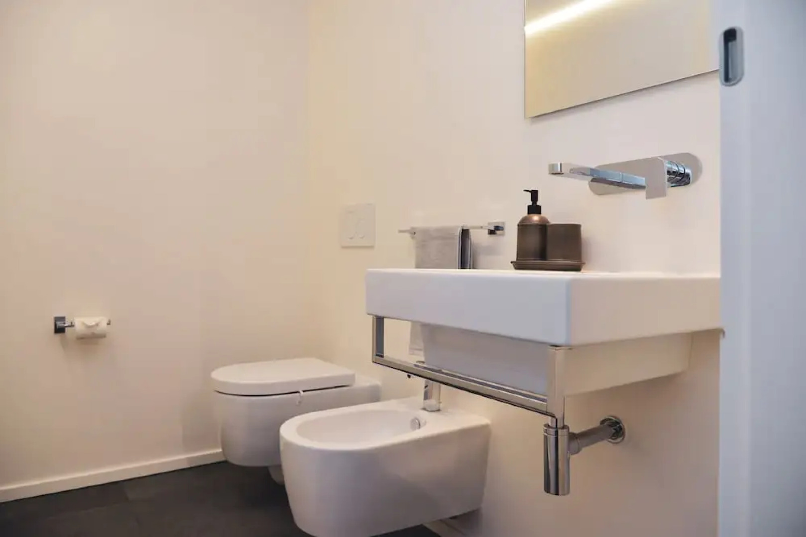 Stunning Lake View Apartment by Feel Ticino Feel Home