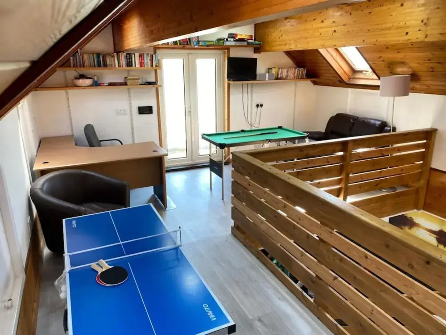 Family Beachfront House With 2 Kayaks Sleeps 10