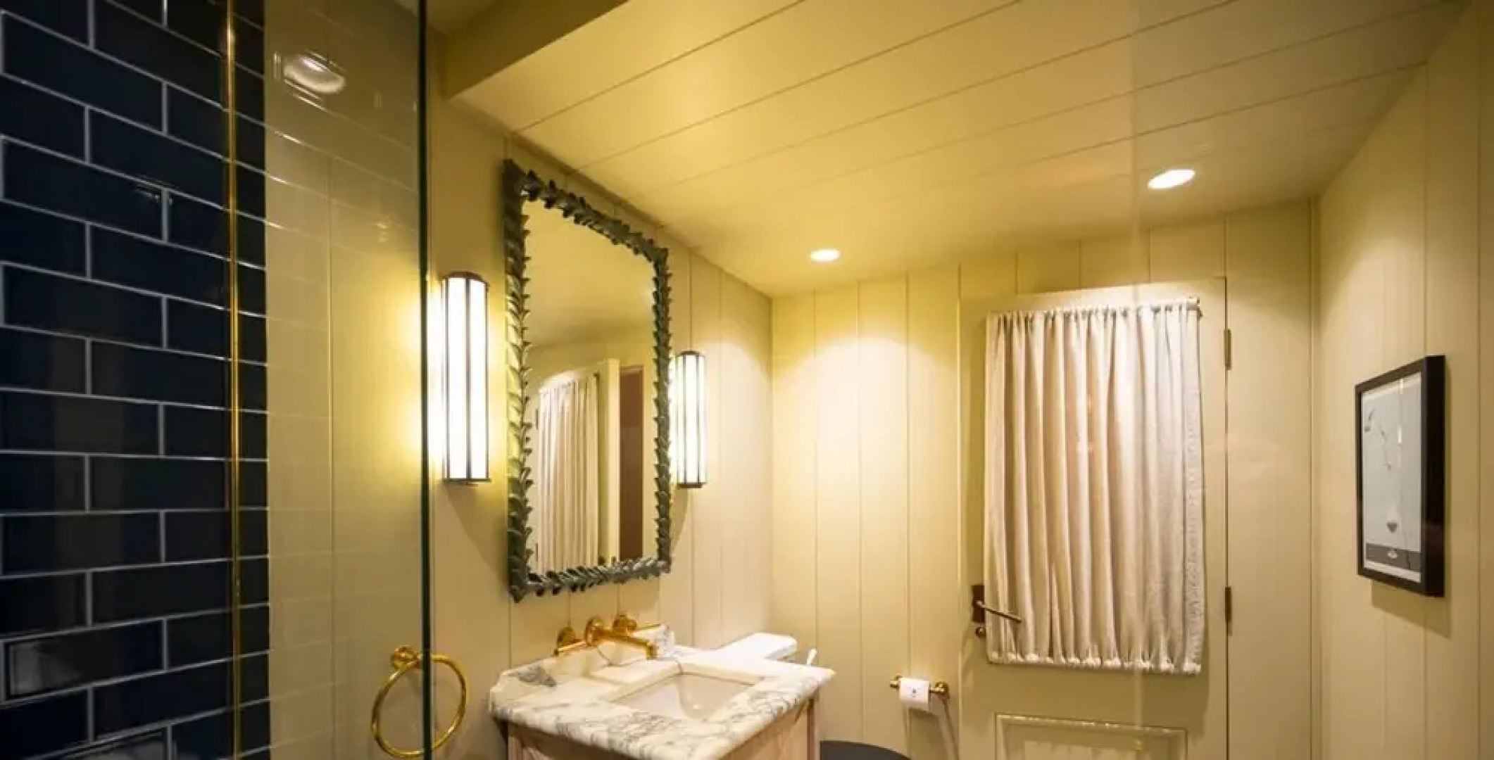 The Writers Retreat - 5 Beds Parking Much More