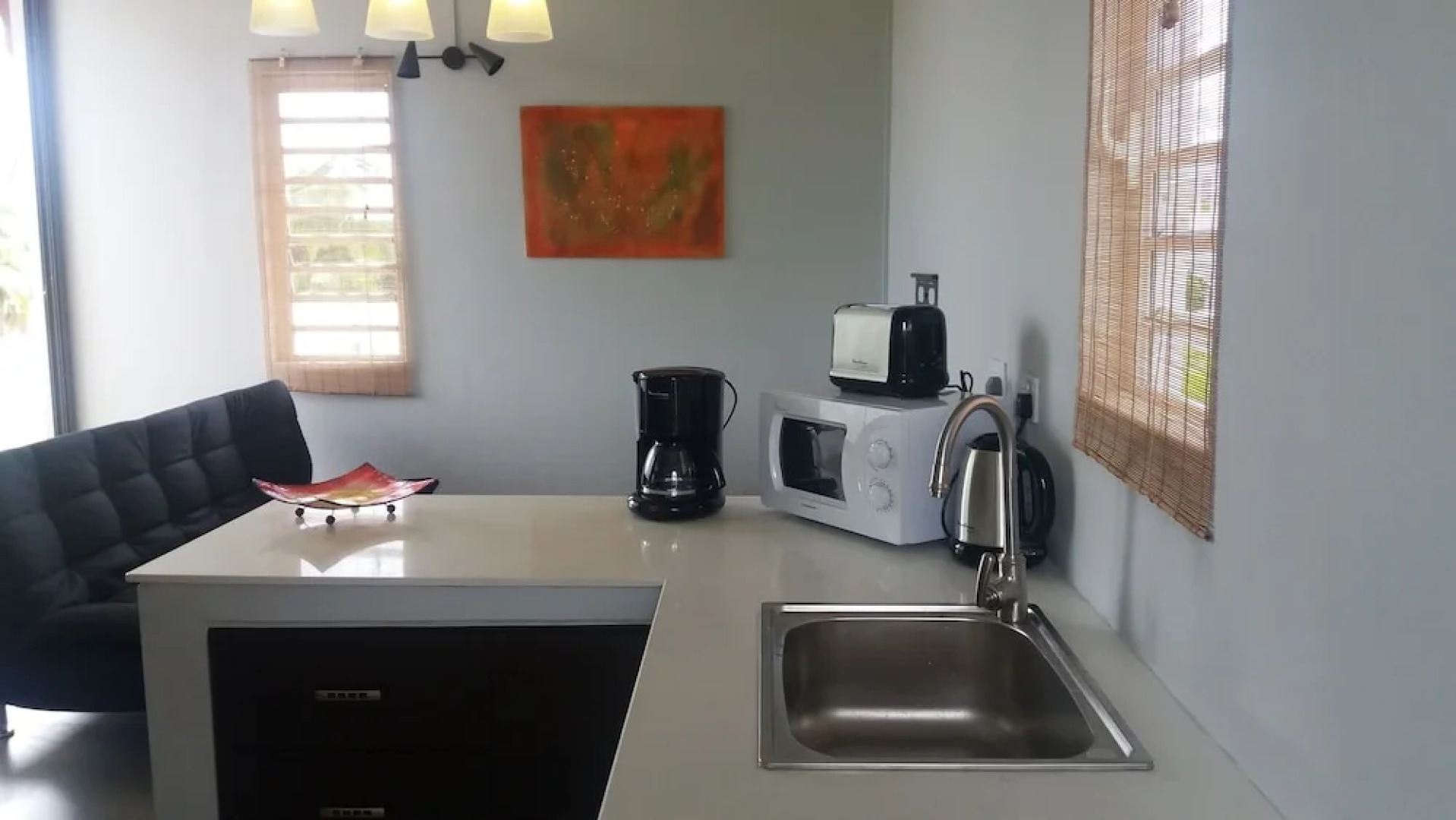 Sunny Private First Floor 1-br Beach Apartment With Spacious Balcony, Pool, Wifi