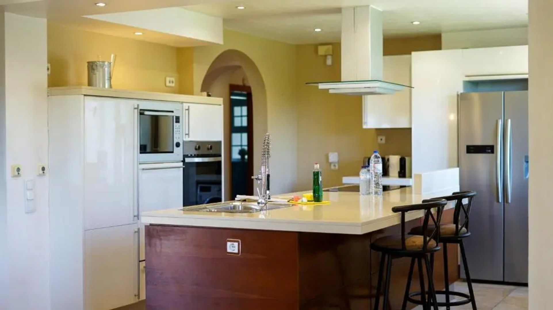 Villa Bliss 450 m2 Luxury Oasis with Saltwater Pool