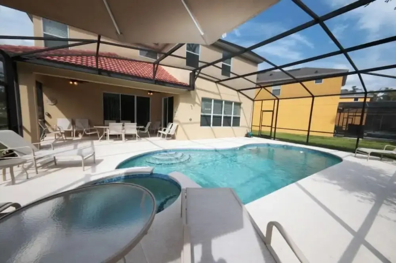 301 Las Fuentes Drive 6 Bedroom Home