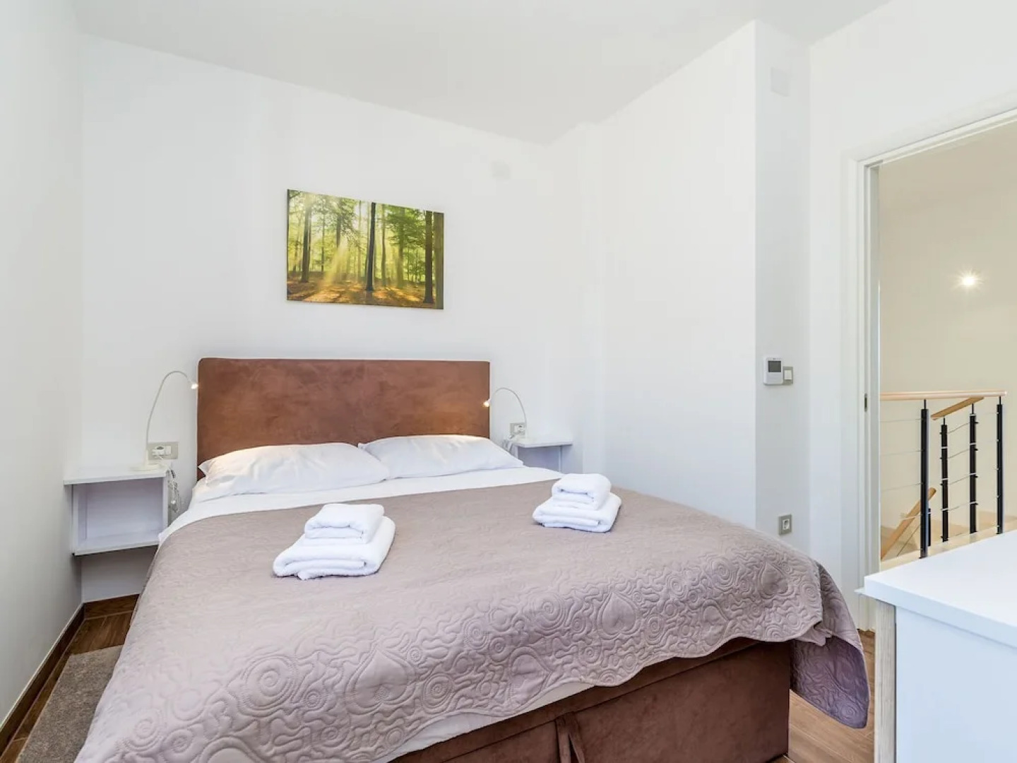 Scenic Villa in Linardi?i With Private Swimming Pool