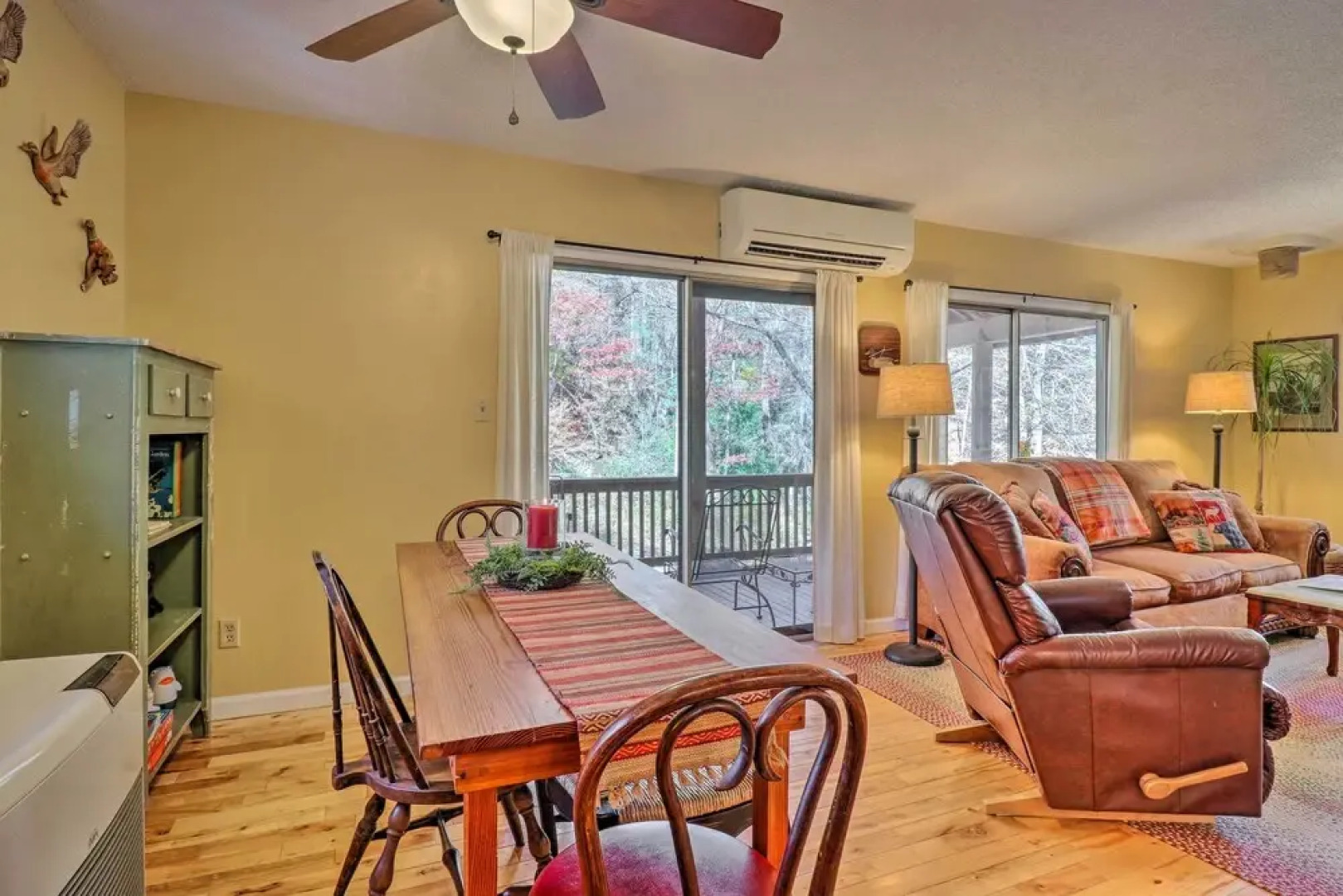 Creekside Retreat w/ Deck, 18 Miles to Wolf Ridge