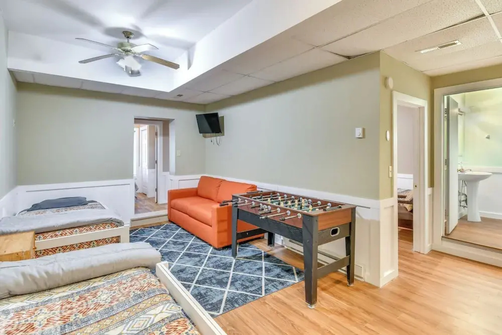 Riverfront Newland Home w/ Pool & Golf Club Access