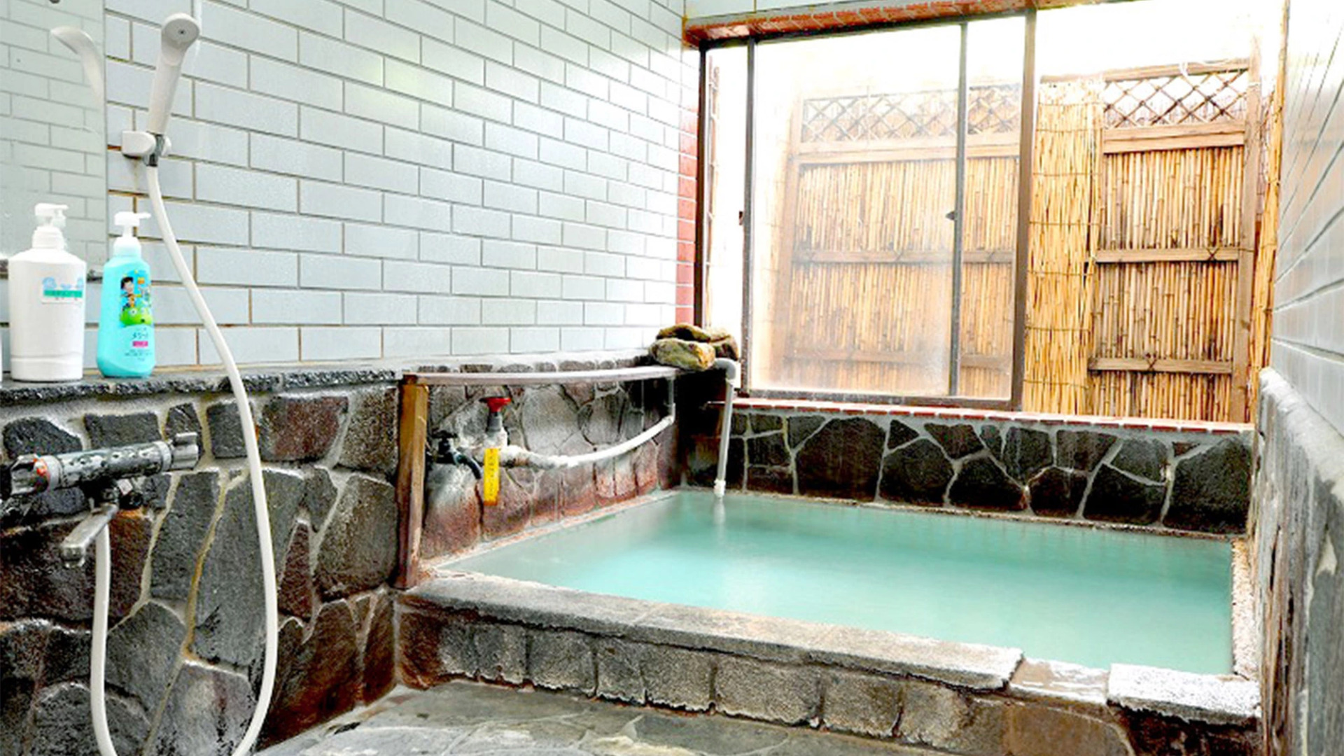 Kusatsu-Onsen Pension Mitomo