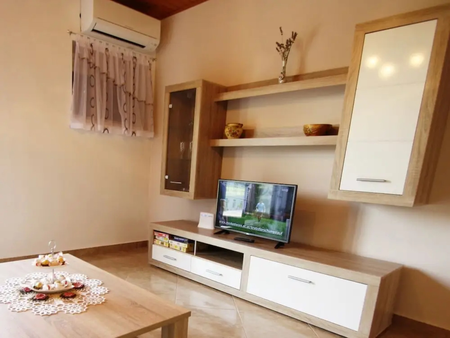 Nice Holiday House With Large Garden For 5 Persons Near Rovinj And Lim Bay