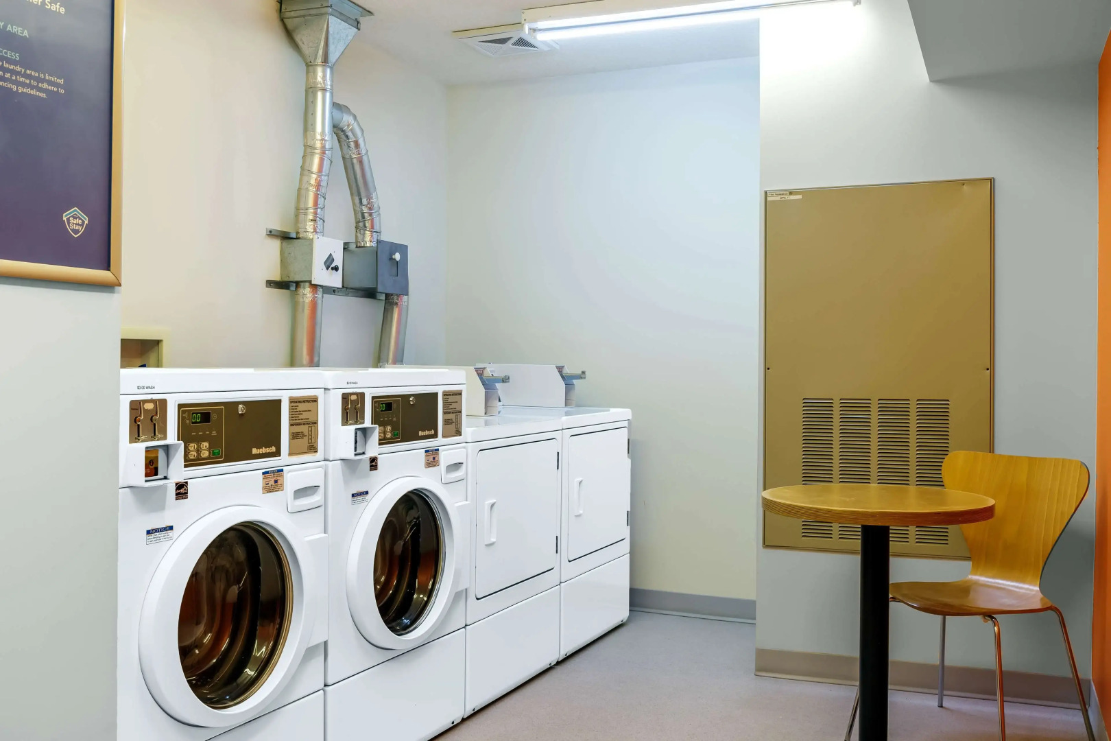 Motel 6 Swift Current, SK