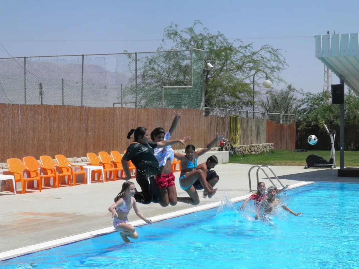 Elifaz Kibbutz Desert Hospitality