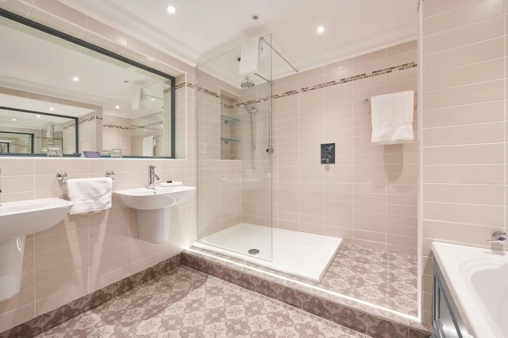 The Devonshire Arms Country House Hotel & Spa