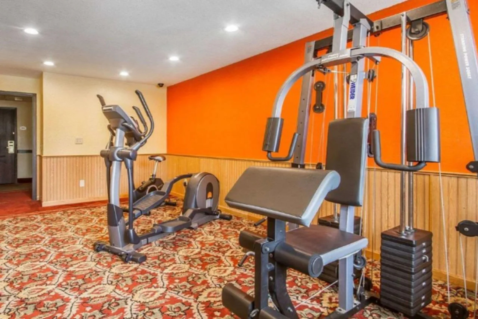 Rodeway Inn & Suites Madison East