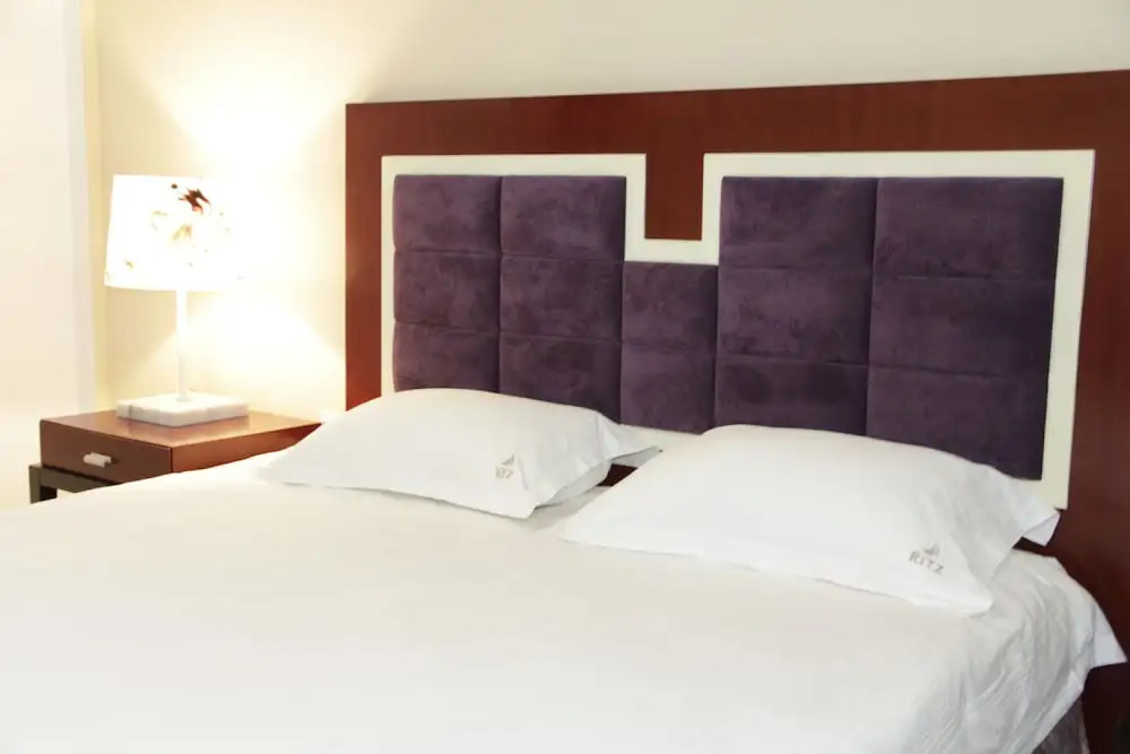 Hotel Ritz Waku-Kungo