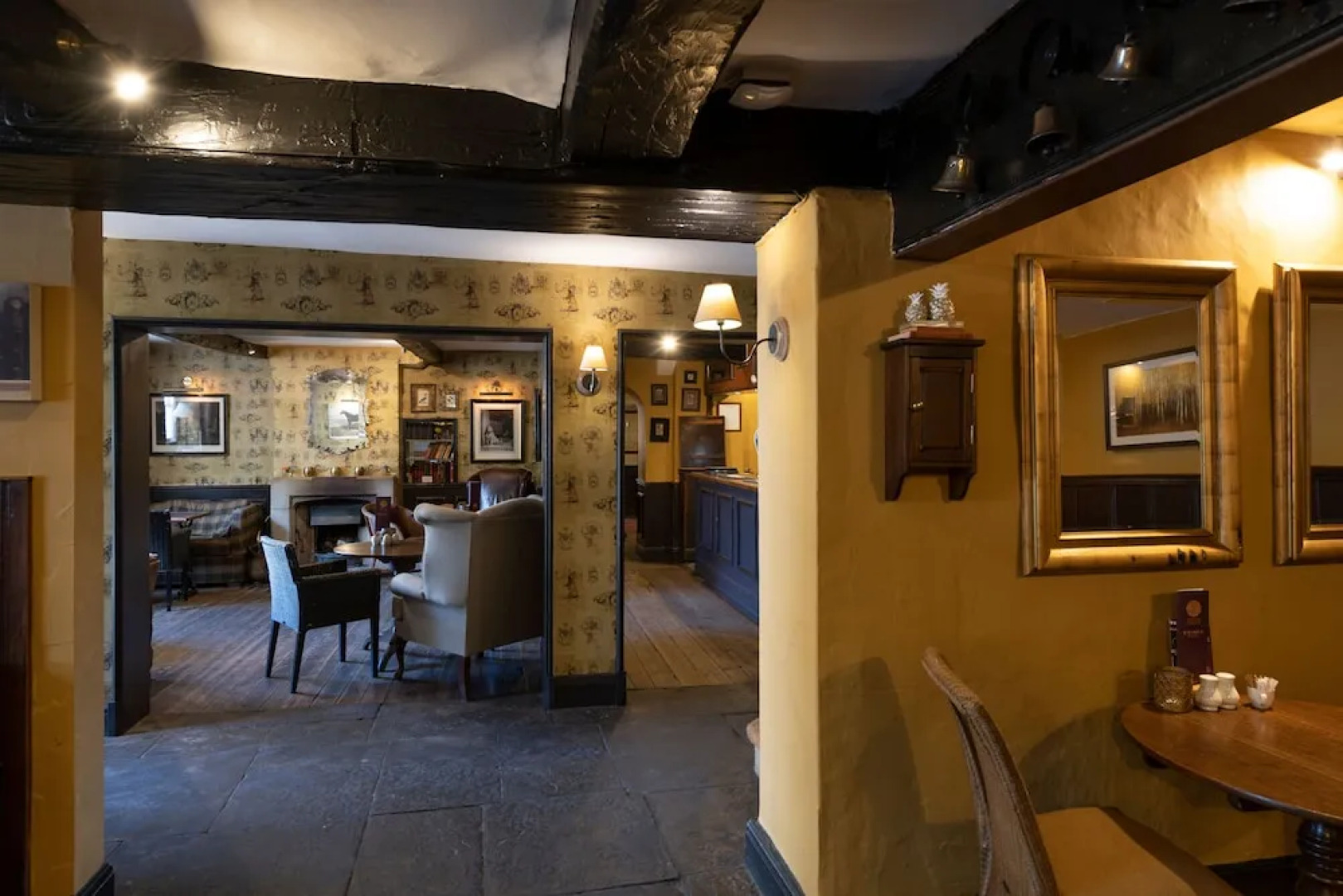 Shireburn Arms Hotel