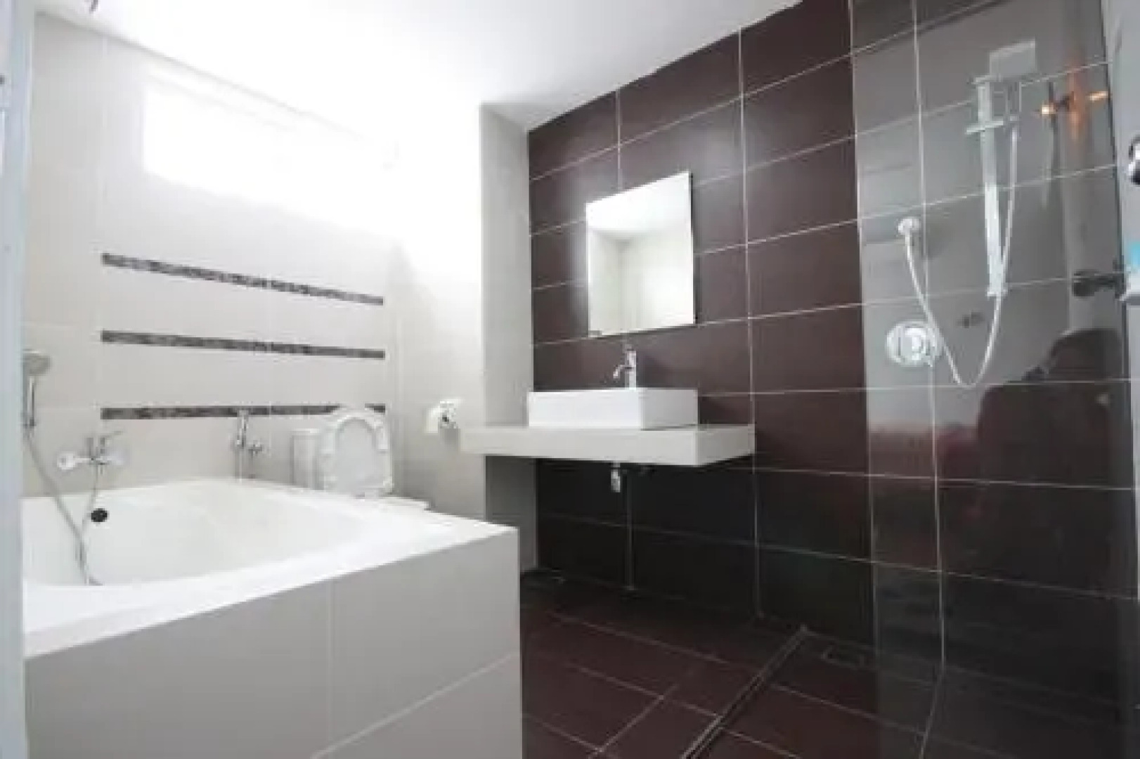 Shamrock Villas Corner OR Seaview