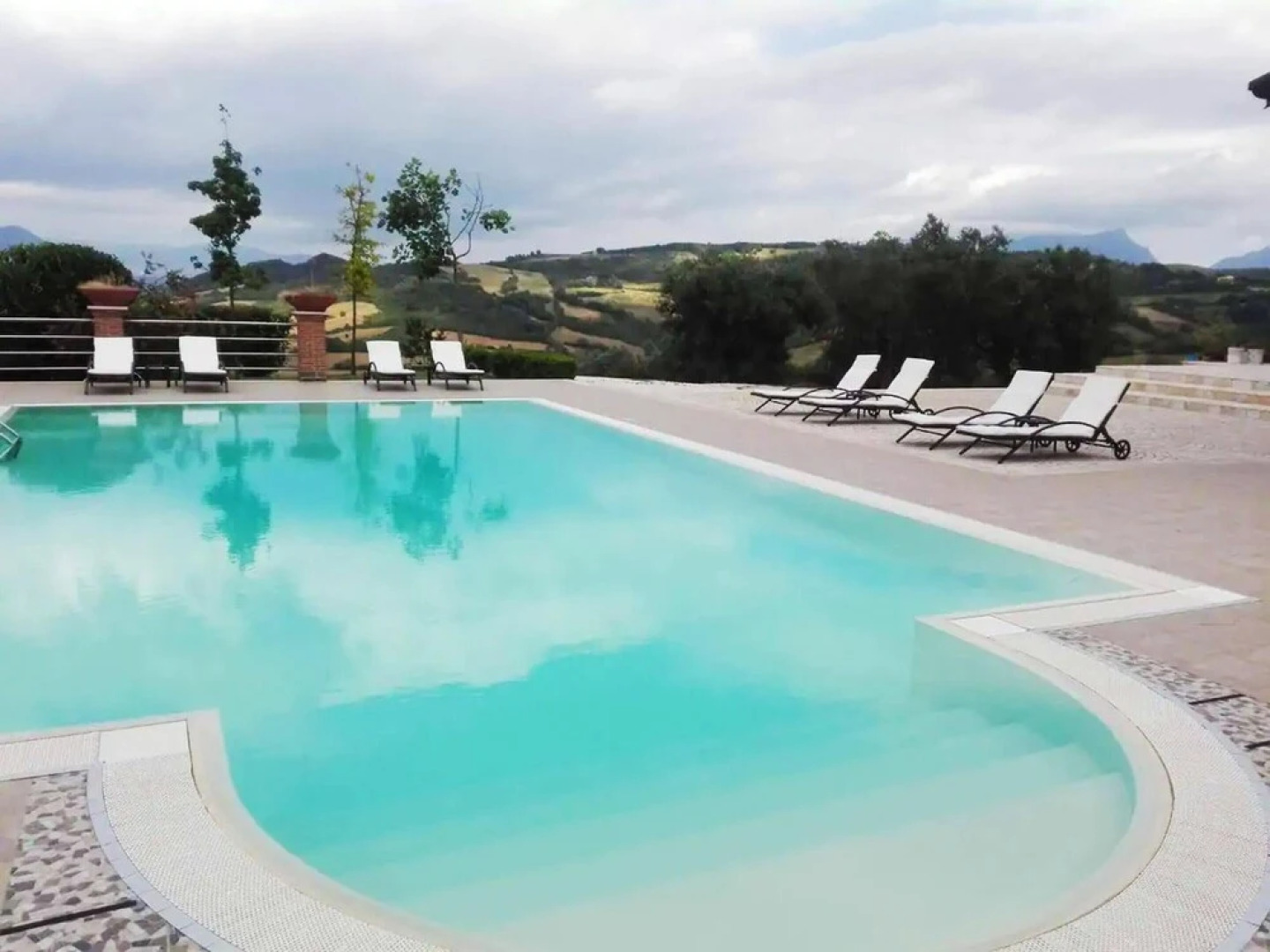 House With 3 Bedrooms in Bosco di Caiazzo, With Wonderful Mountain View, Shared Pool, Enclosed Garden