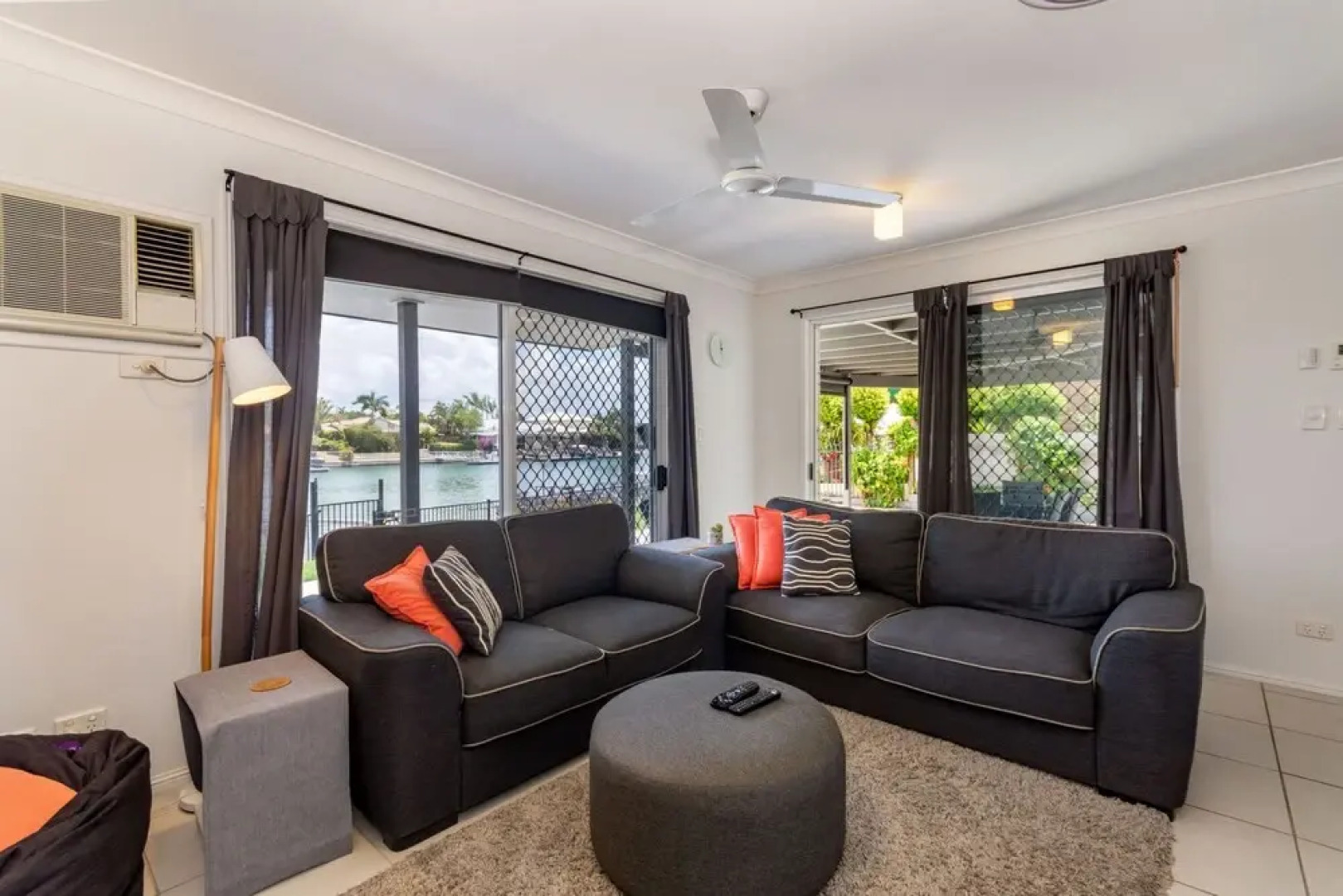 Canal Duplex Close to Everything you Need for a Great Holiday