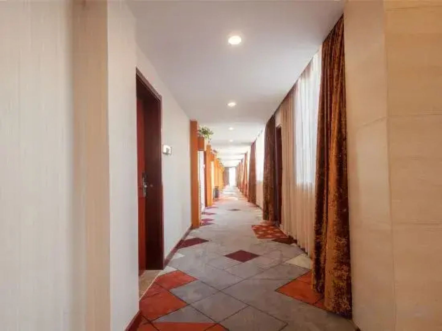 Weidong Garden Hotel