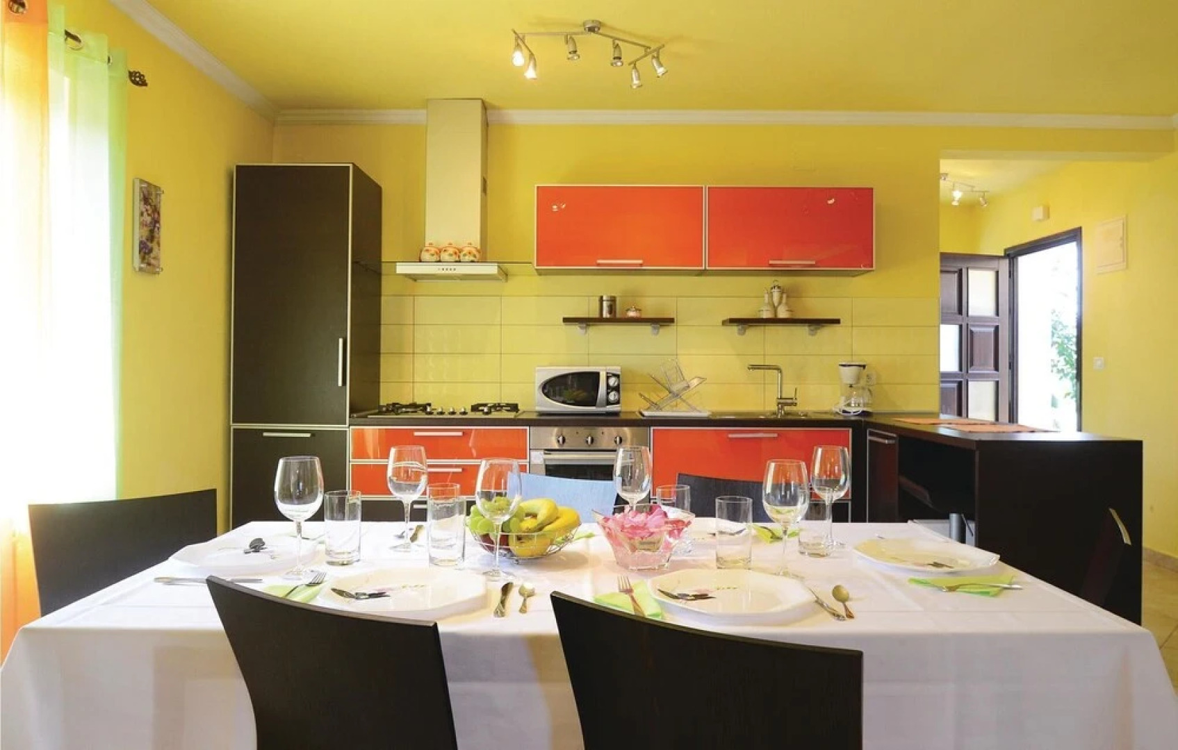 Stunning Home in Barisici With Wifi and 4 Bedrooms