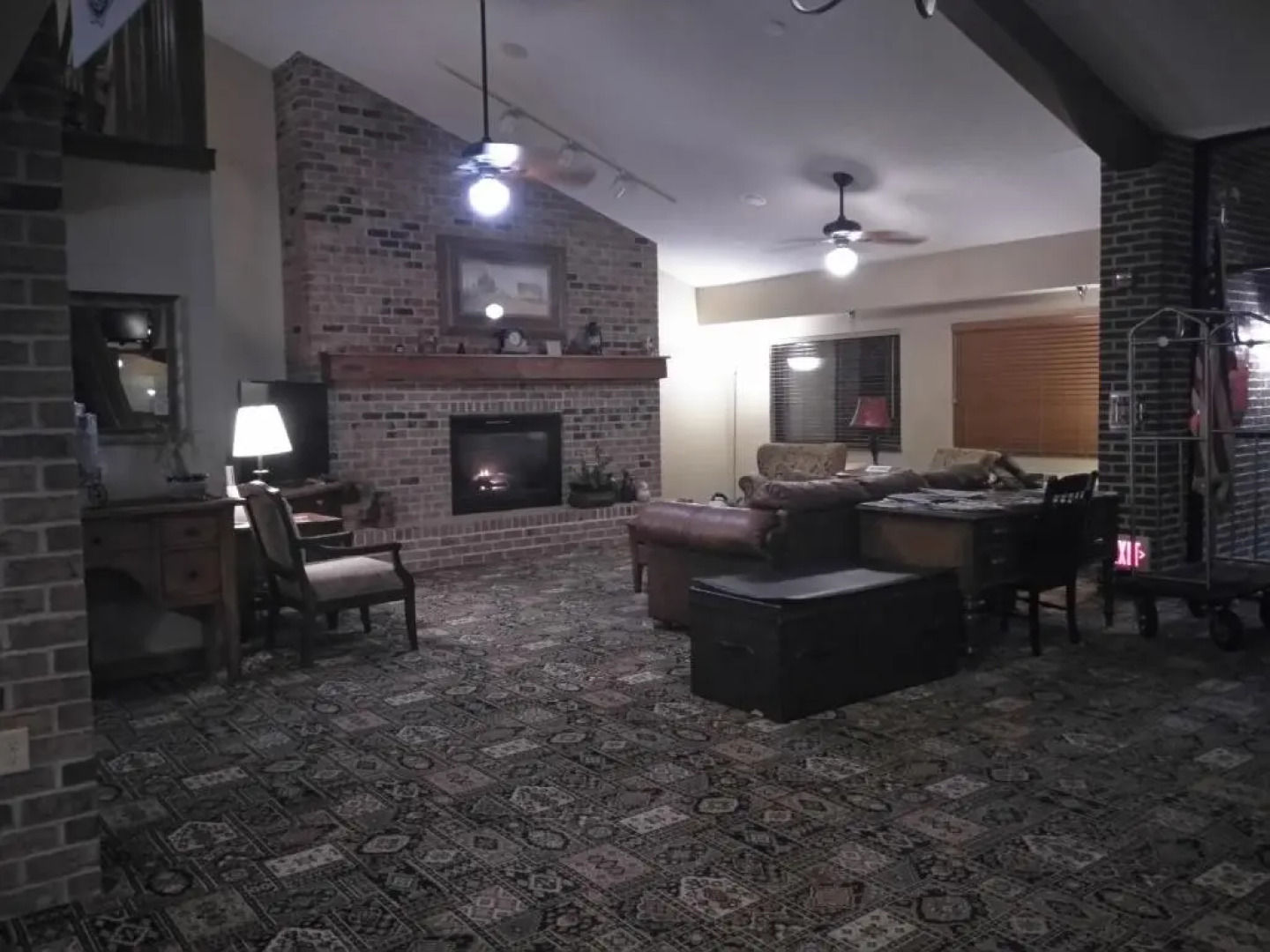 Madelia Hotel & Suites