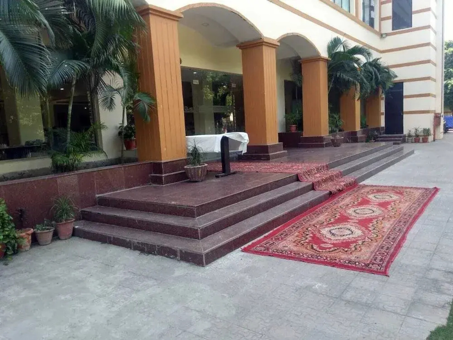 Hotel Rudra Continental Rudrapur