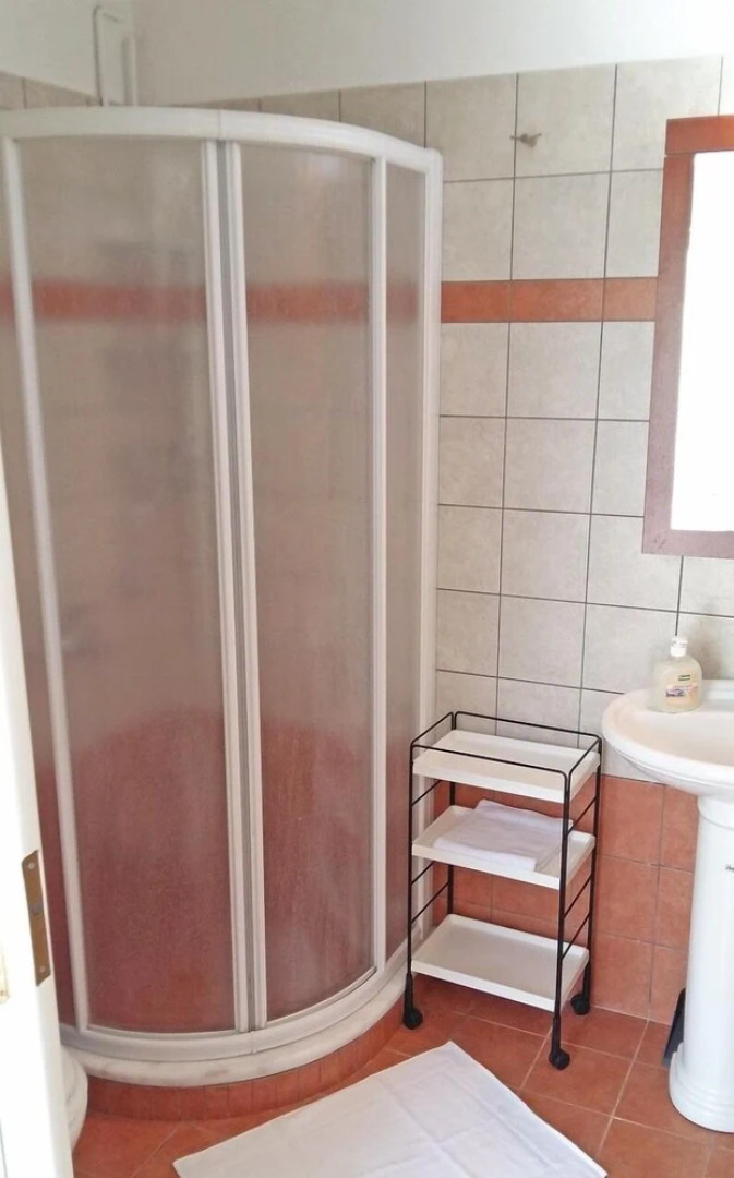 Amazing Home in Theologos with Hot Tub, WiFi & 6 Bedrooms