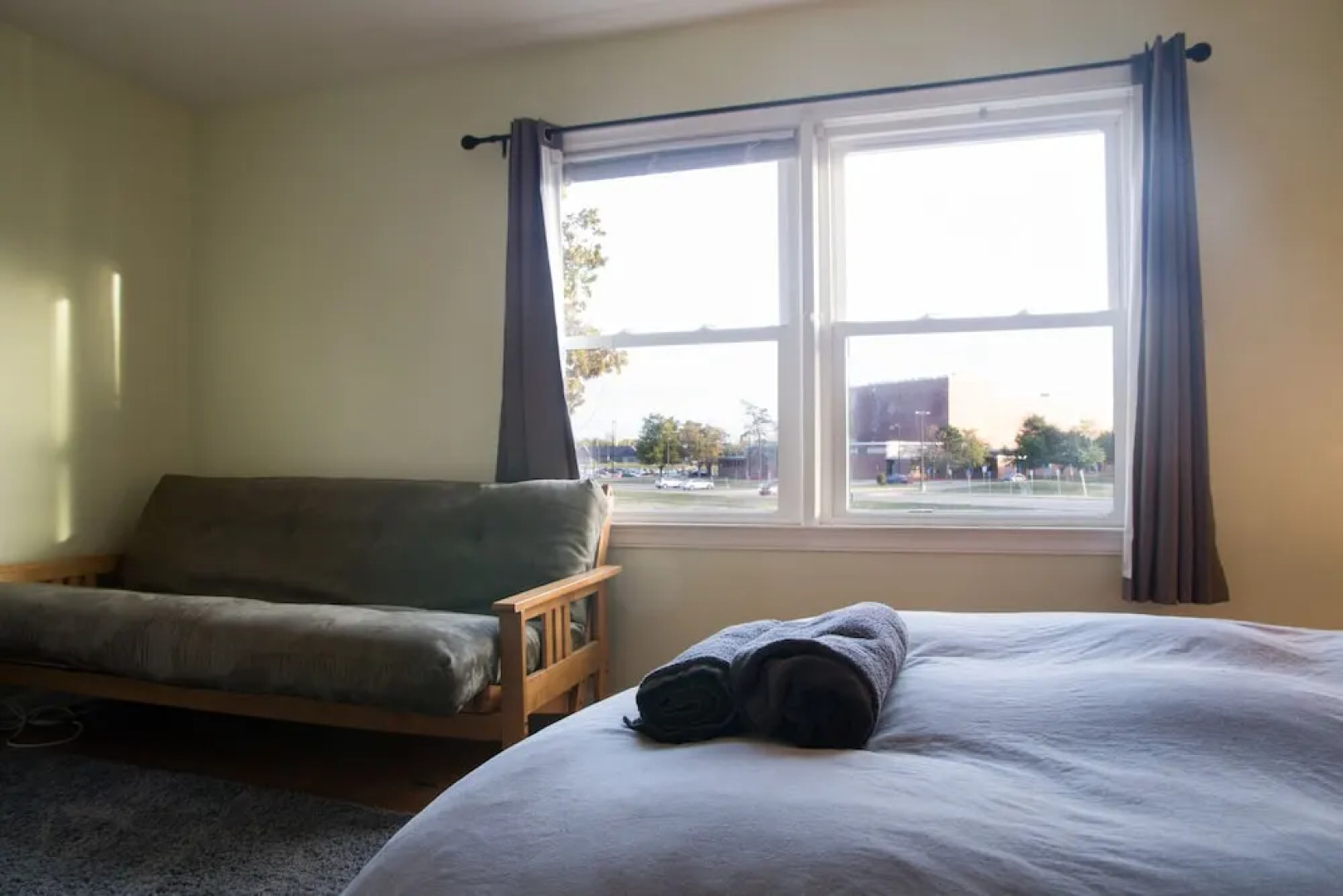 Two Bedroom West Stadium Bungalow - Unit 522