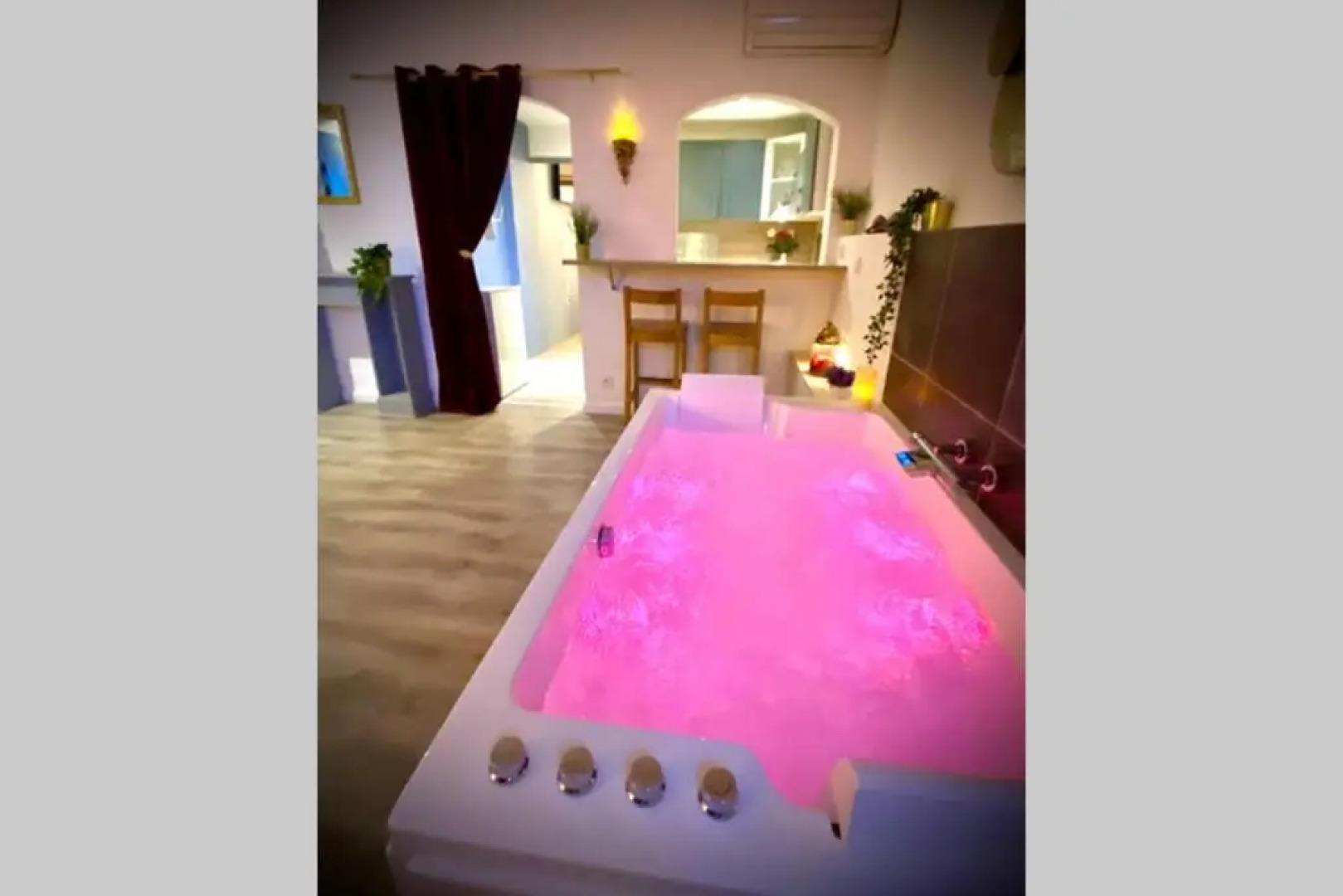 COSY & SPA JACUZZI "Suite Rubis"