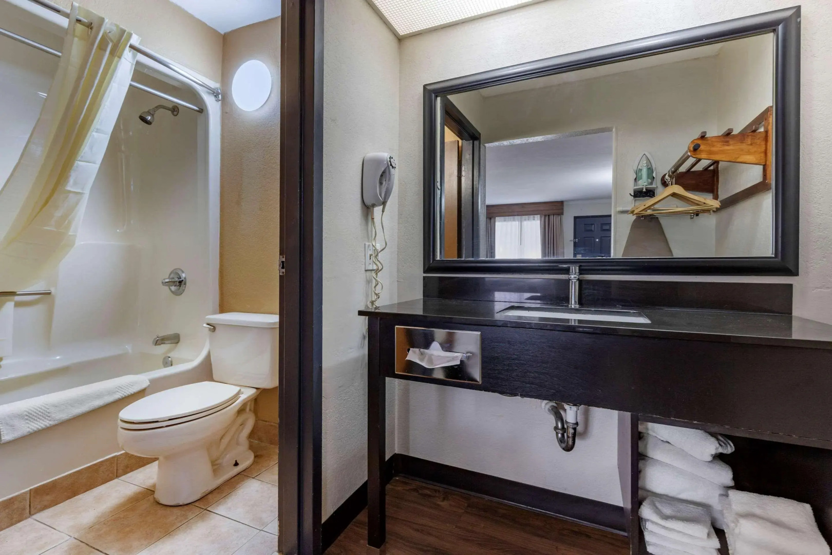 Quality Inn & Suites Ft. Jackson Maingate