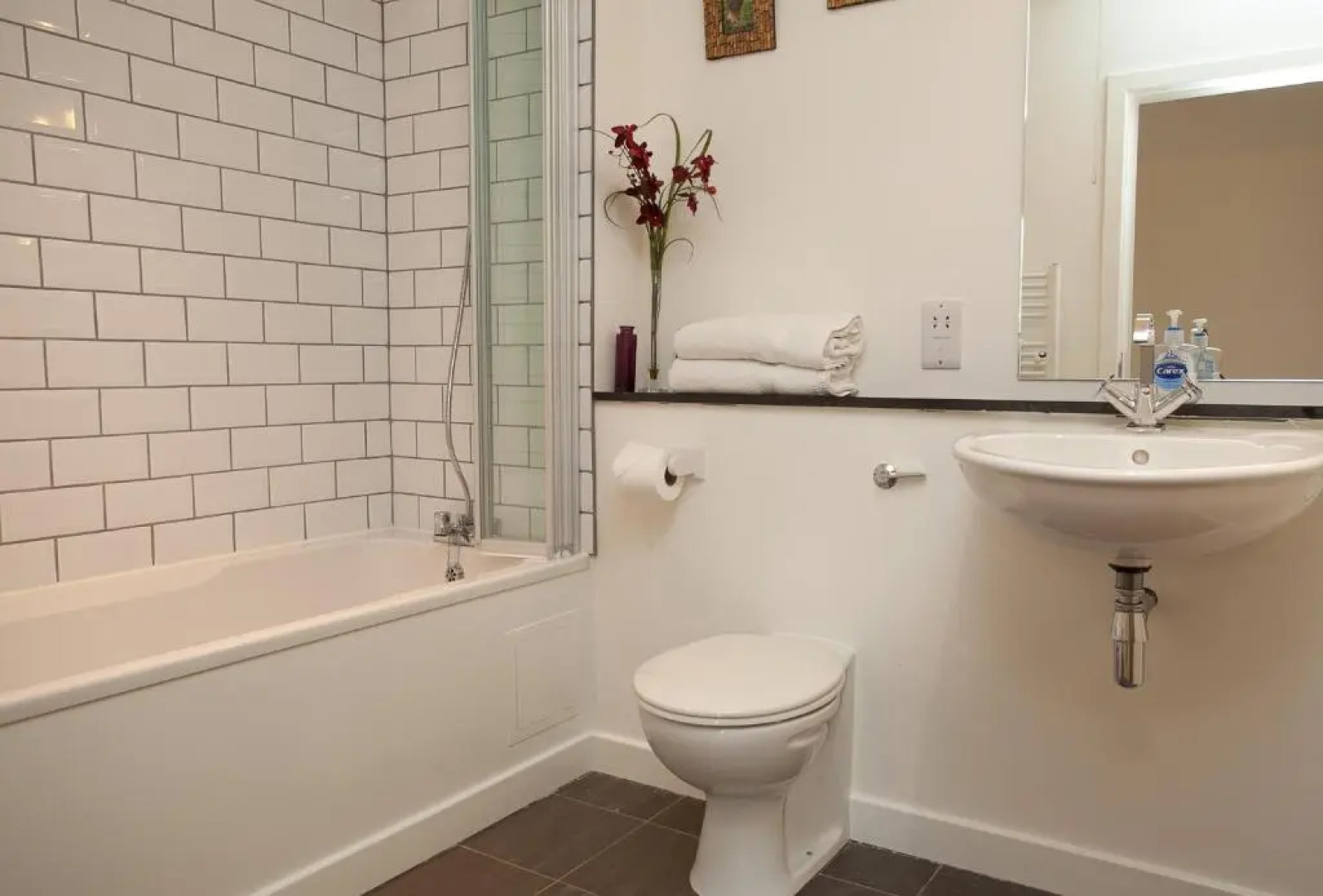 Loch Ness Abbey Cottages