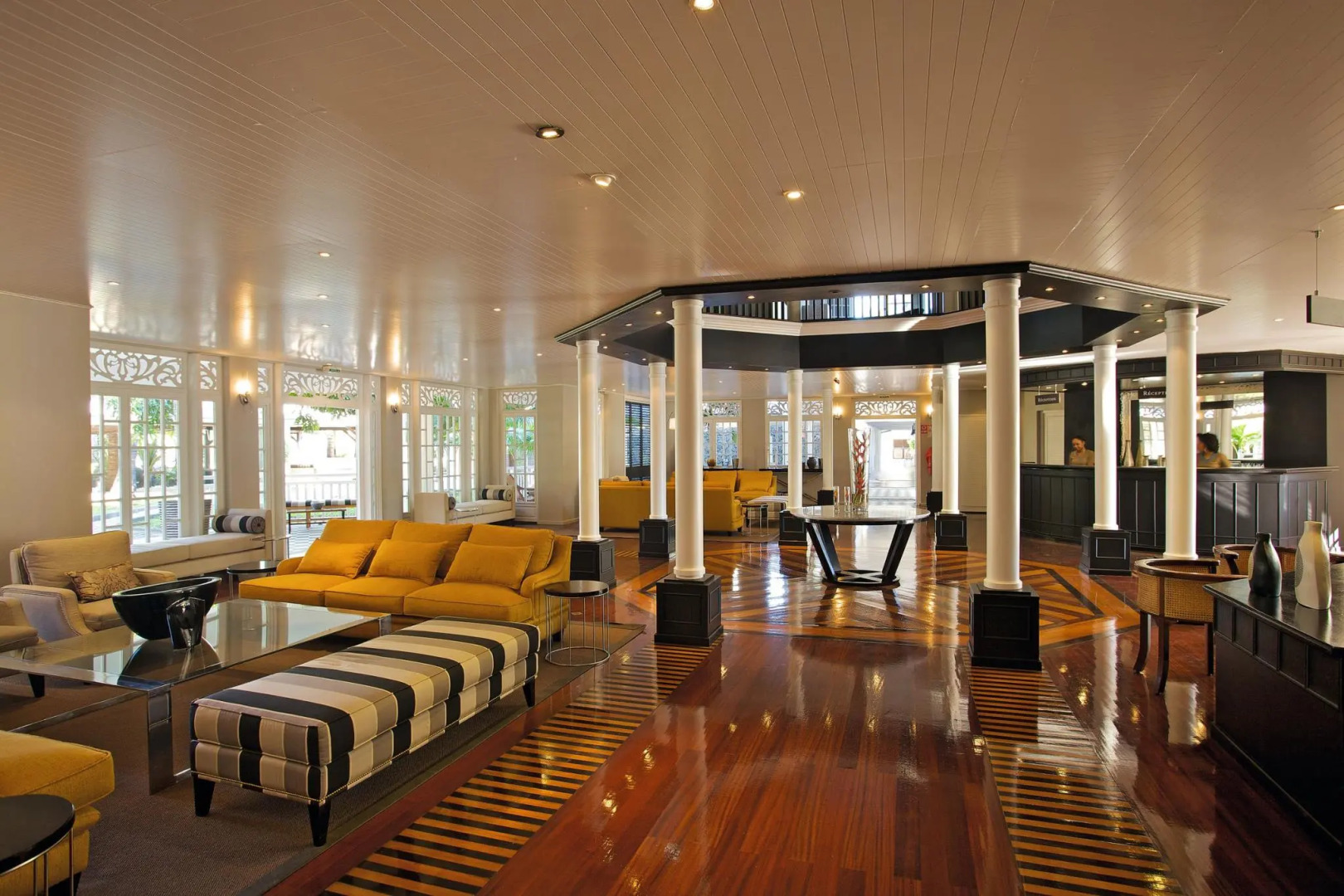 Отель Lux* Saint Gilles