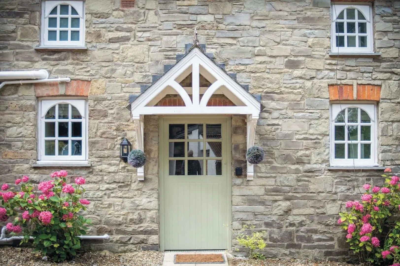 The Stables - 2 Bedroom Cottage - Princes Gate