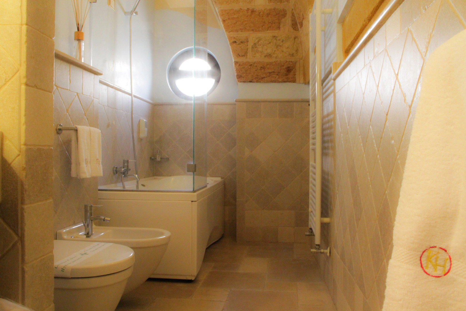 Kelina Charme Hotel by Cantine Due Palme