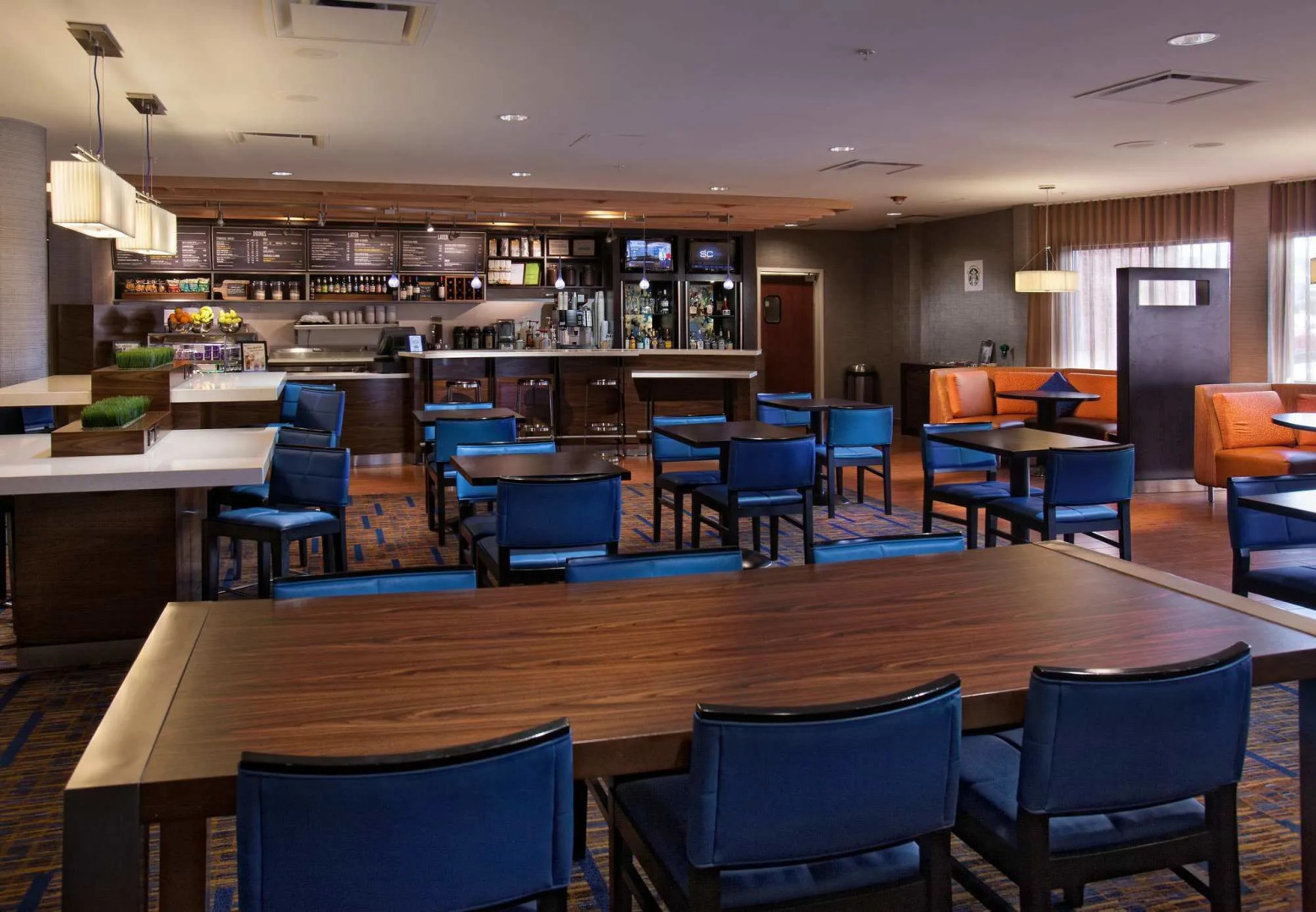 Courtyard by Marriott Fayetteville