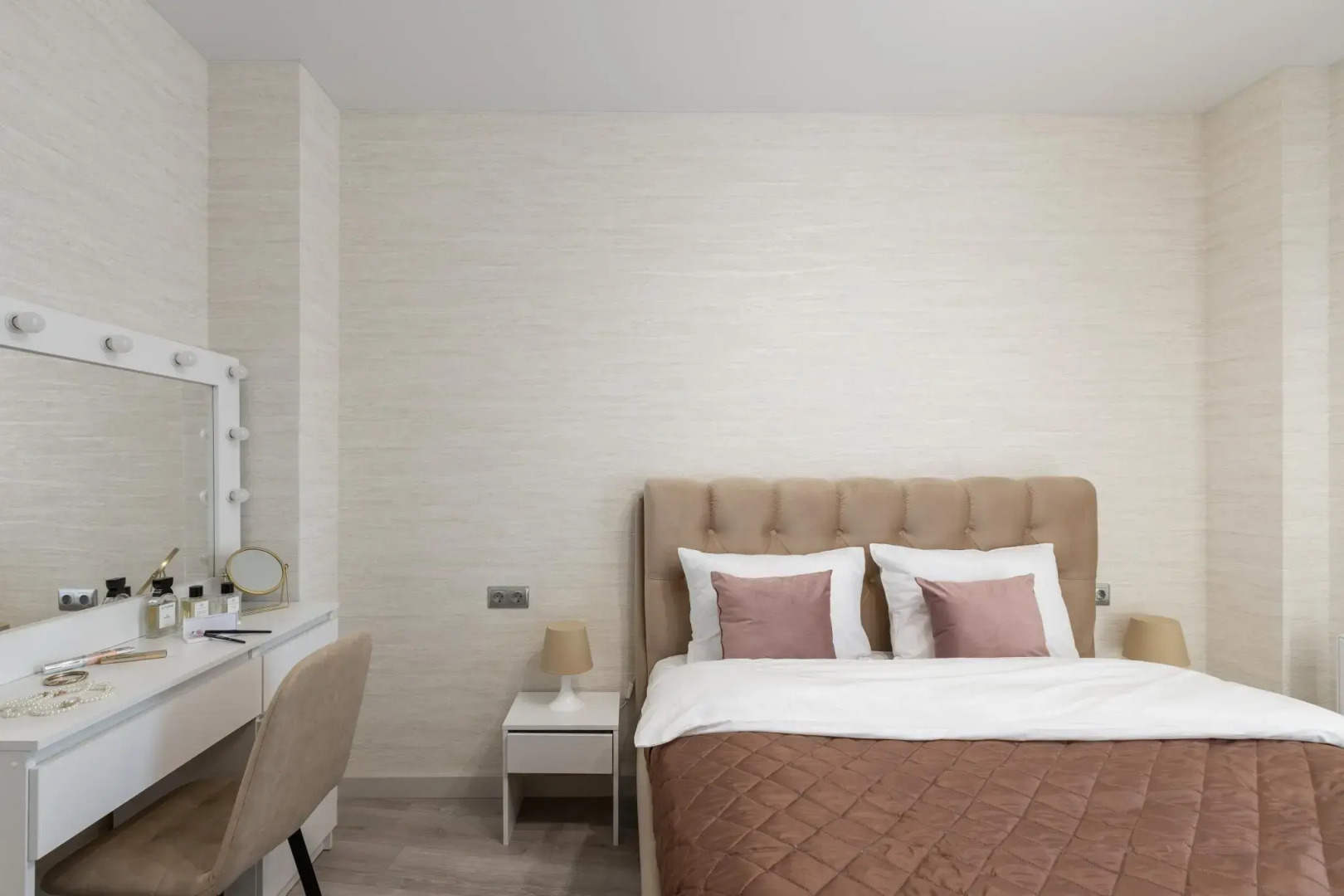 Апартаменты на проспекте Независимости 88