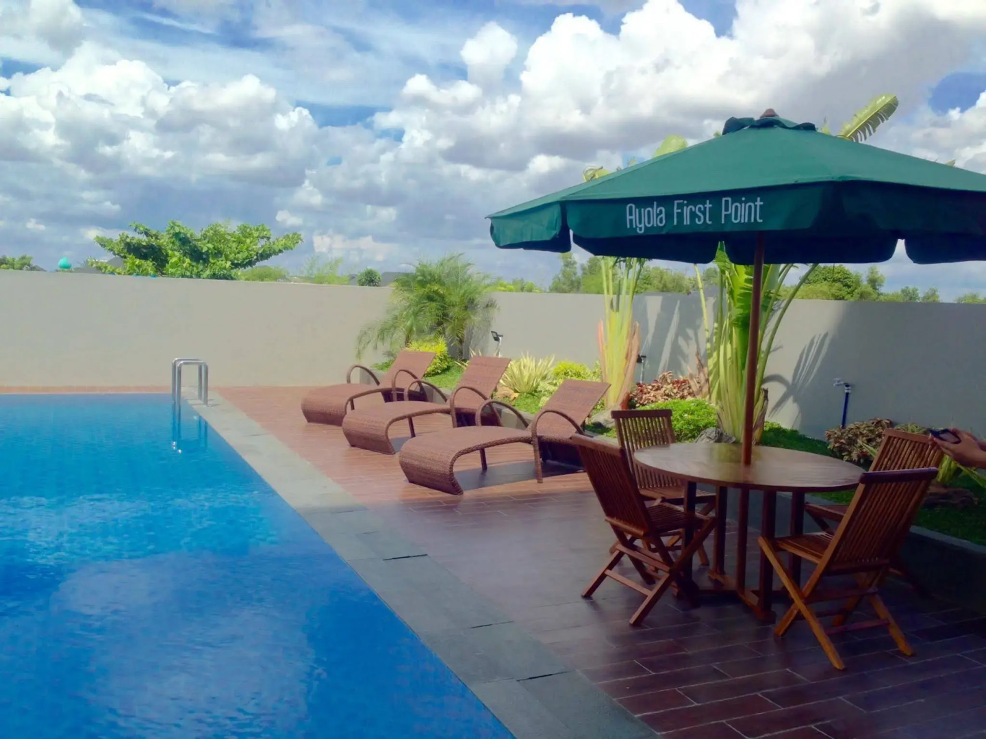 Ayola First Point Hotel Pekanbaru